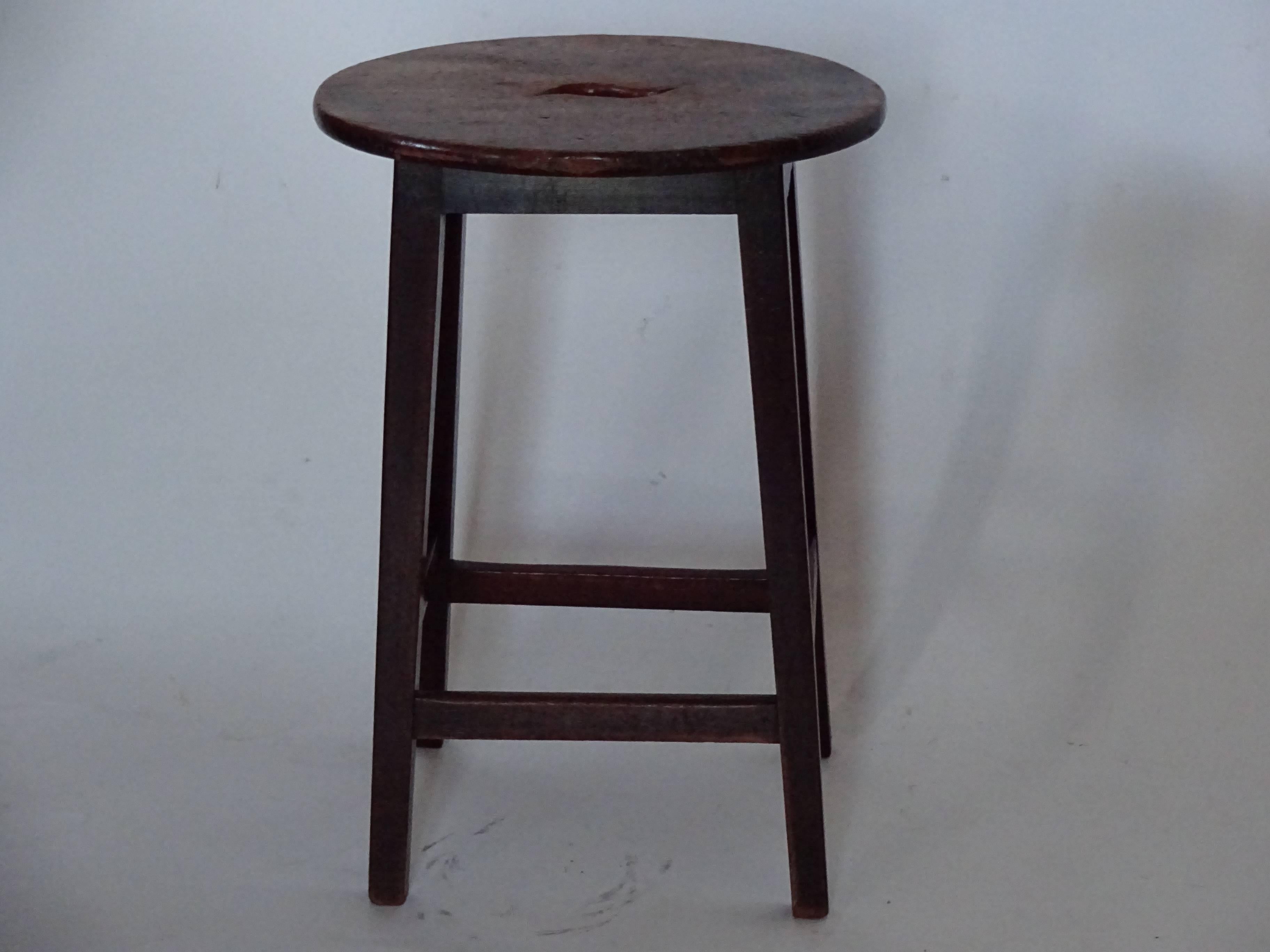English Victorian Mahogany Stool with S-Form Carrying Handle For Sale