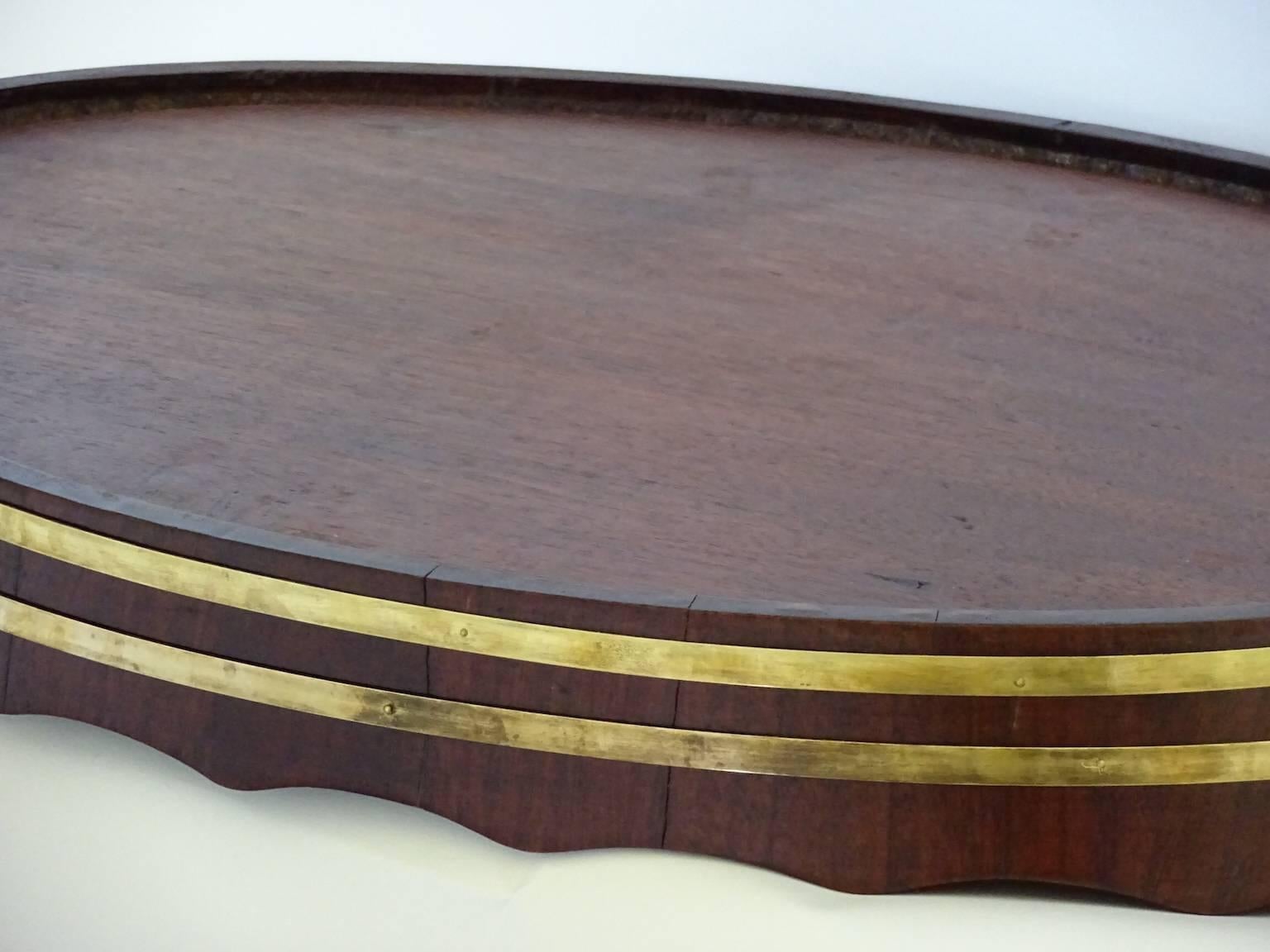  George III Large Oval Mahogany Tray with Fluted Edge For Sale 1