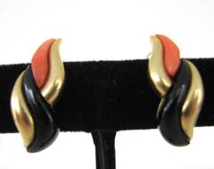 Pair of 18-Karat Gold, Coral and Onyx Earclips