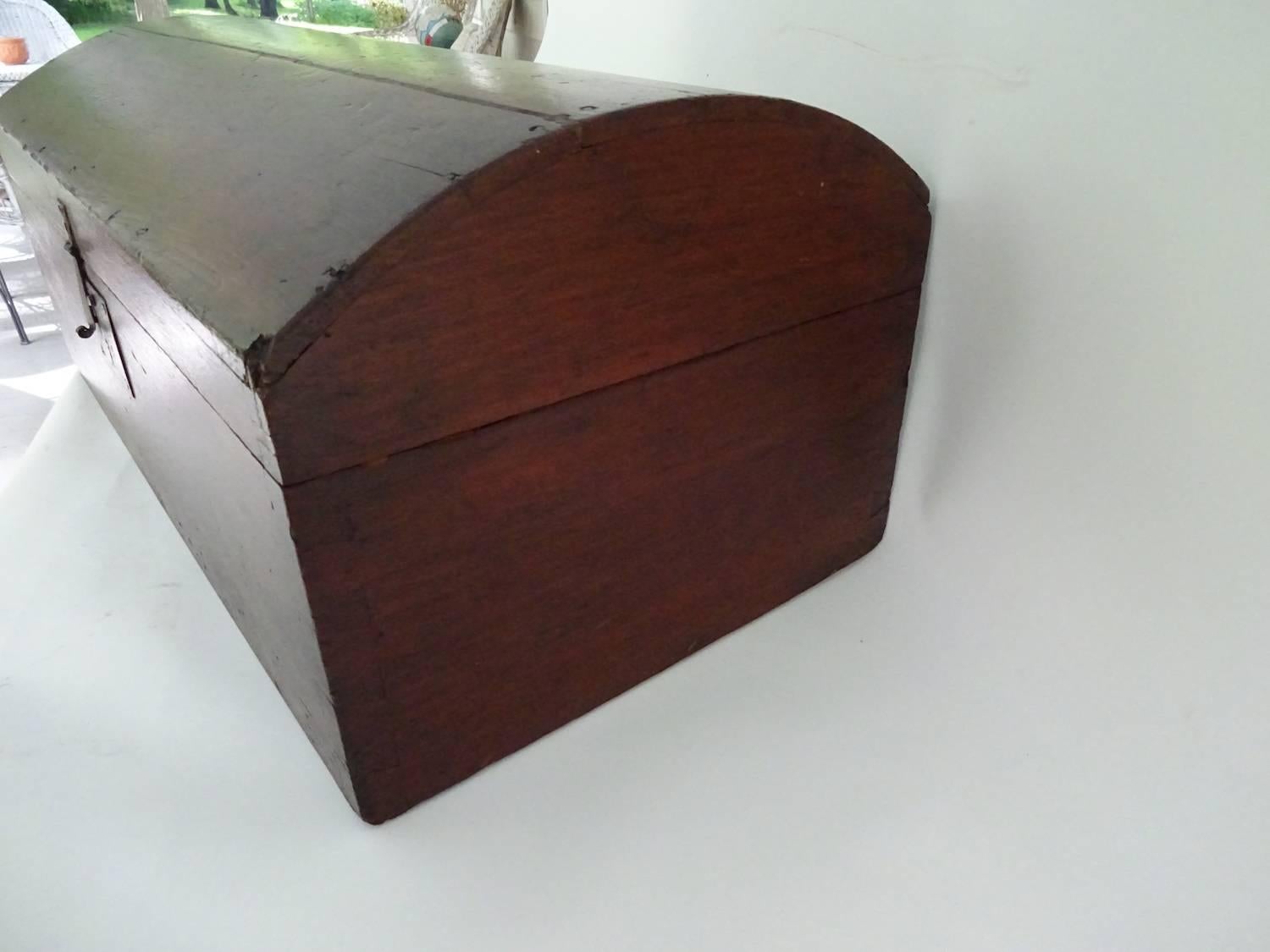 19th Century American Pine-Domed Top Storage Box For Sale 3