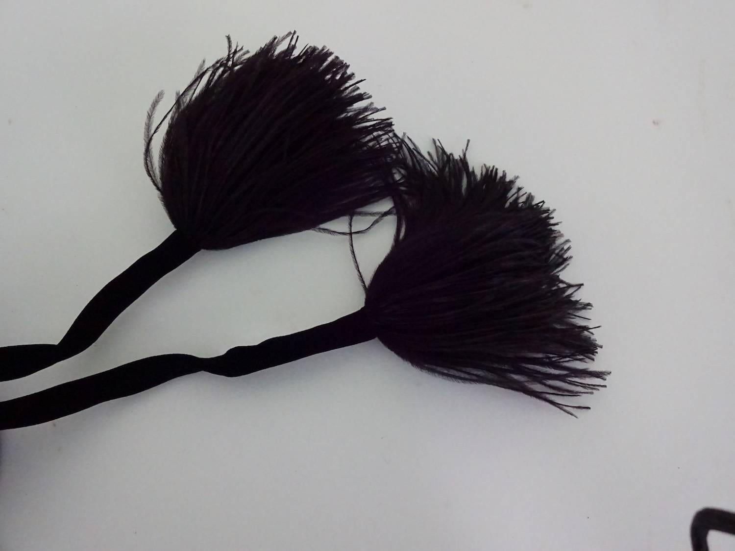 Jean Patou Velvet Toque with Marabou Feather Tassels In Excellent Condition For Sale In Hudson, NY