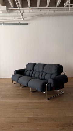 "Tucroma" Sofa Designed By Guido Faleschini for i4 Mariana, Italy 1970s