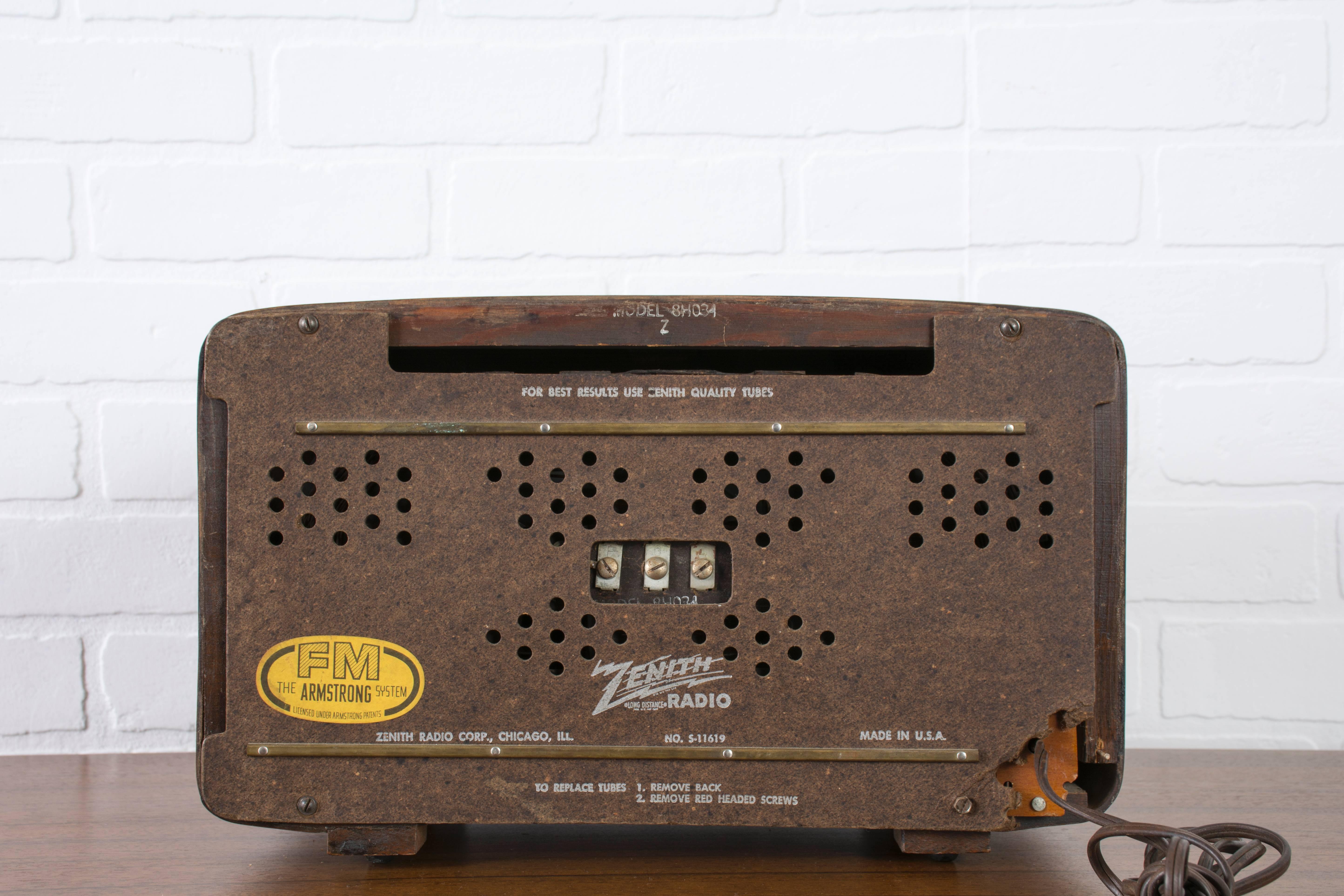 Vintage Zenith Radio by Charles and Ray Eames 2