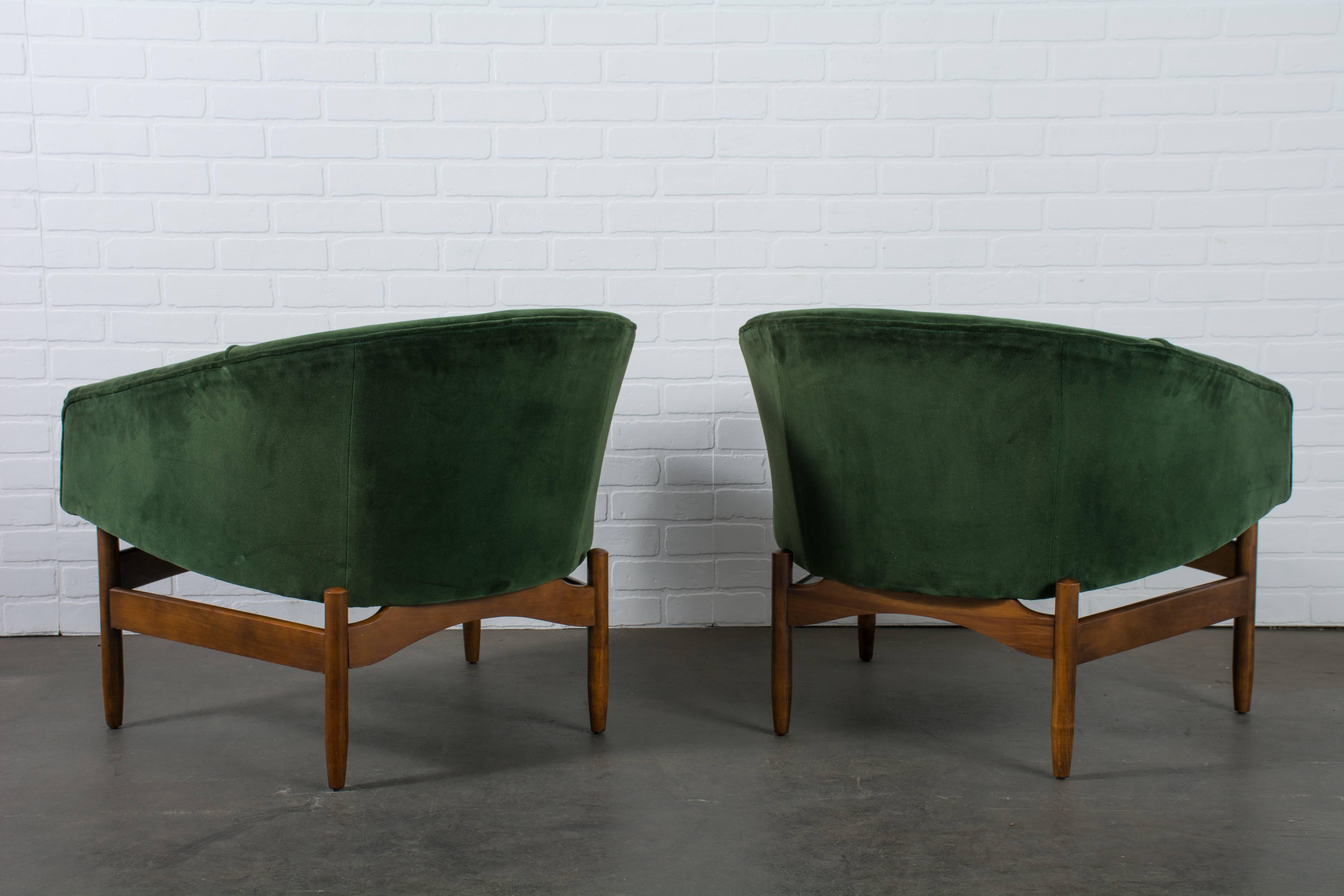 Mid-20th Century Mid-Century Barrel Back Lounge Chairs by Lawrence Peabody for Nemschoff