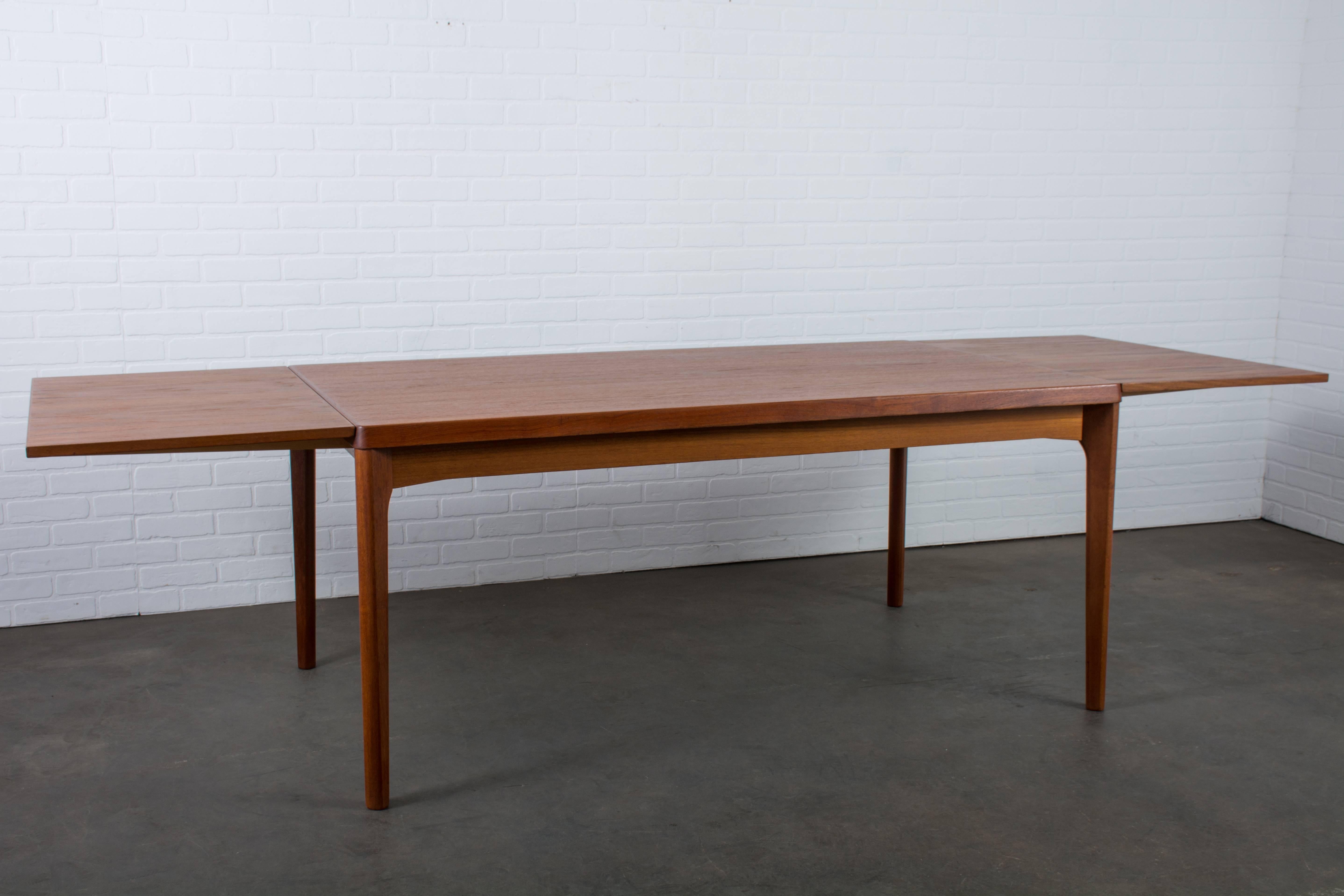 Scandinavian Modern Henning Kjaernulf Teak Dining Table with Leaves, Denmark, 1960's