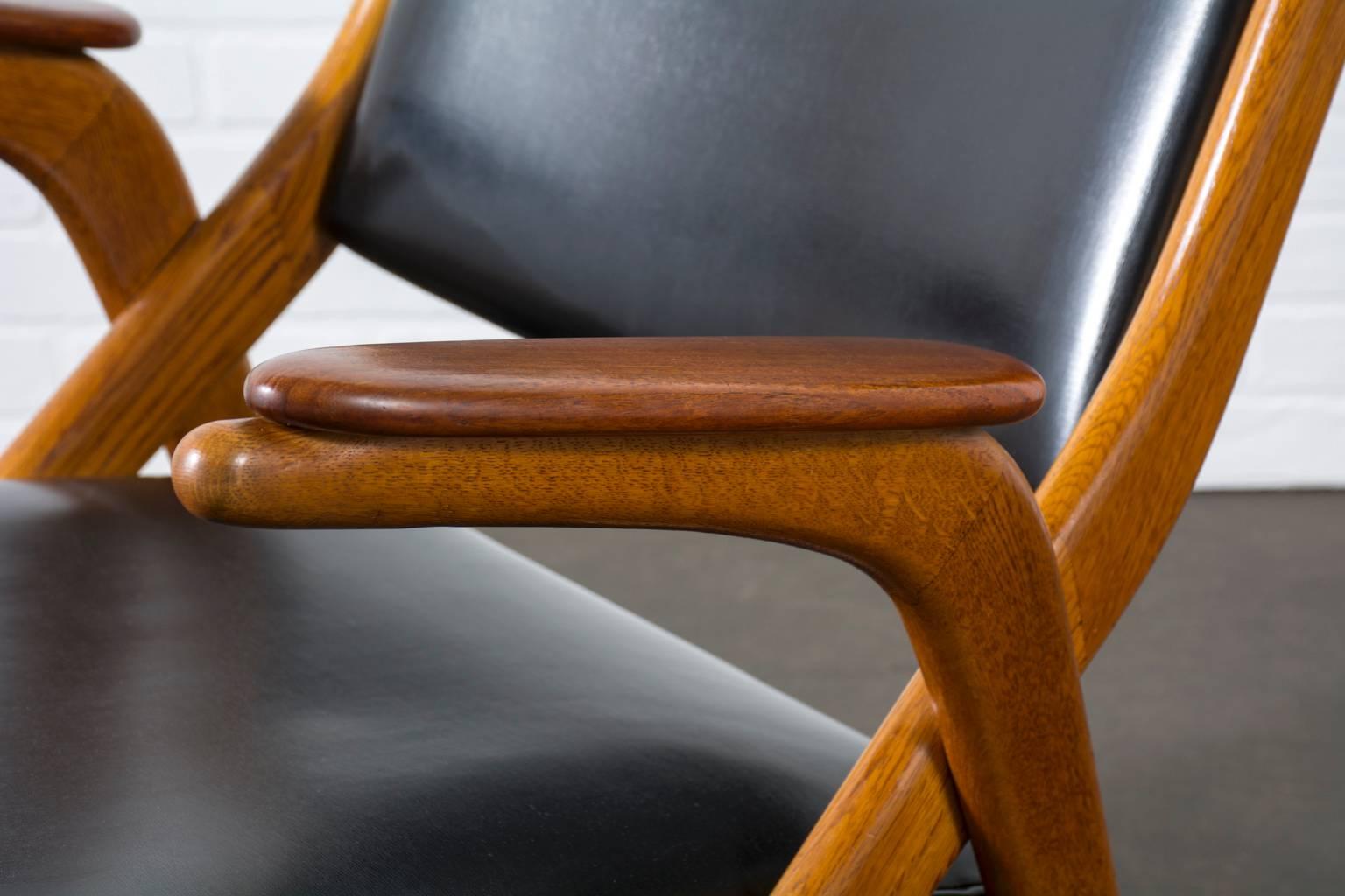 Danish Modern Lounge Chair 2