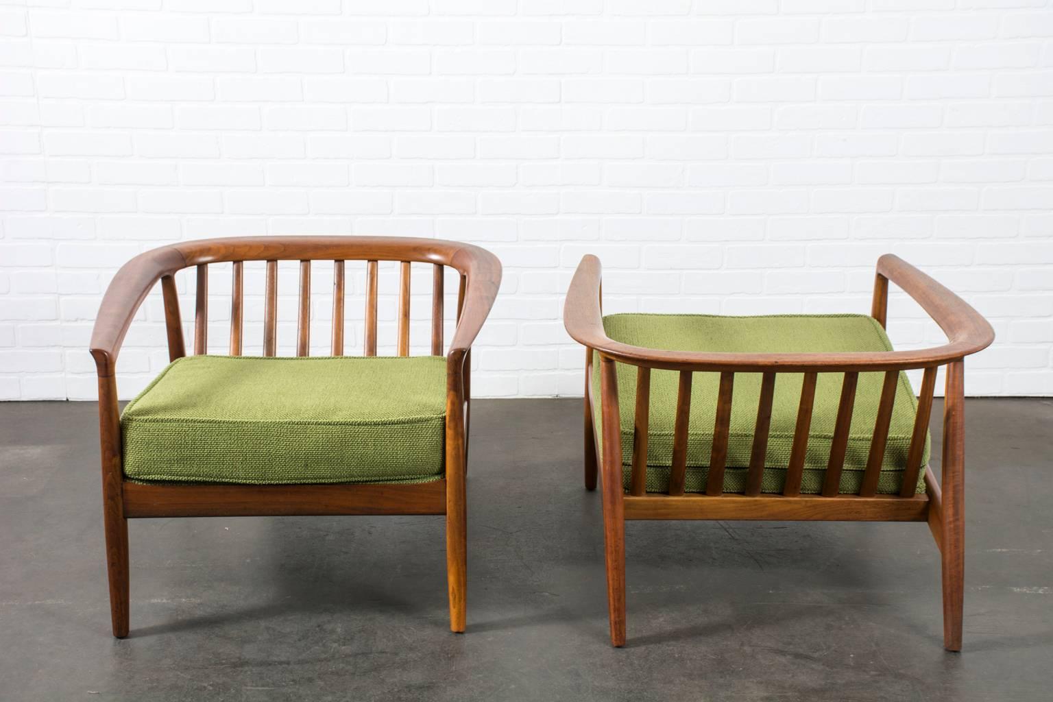 Scandinavian Modern Pair of Lounge Chairs by Folke Ohlsson for Dux