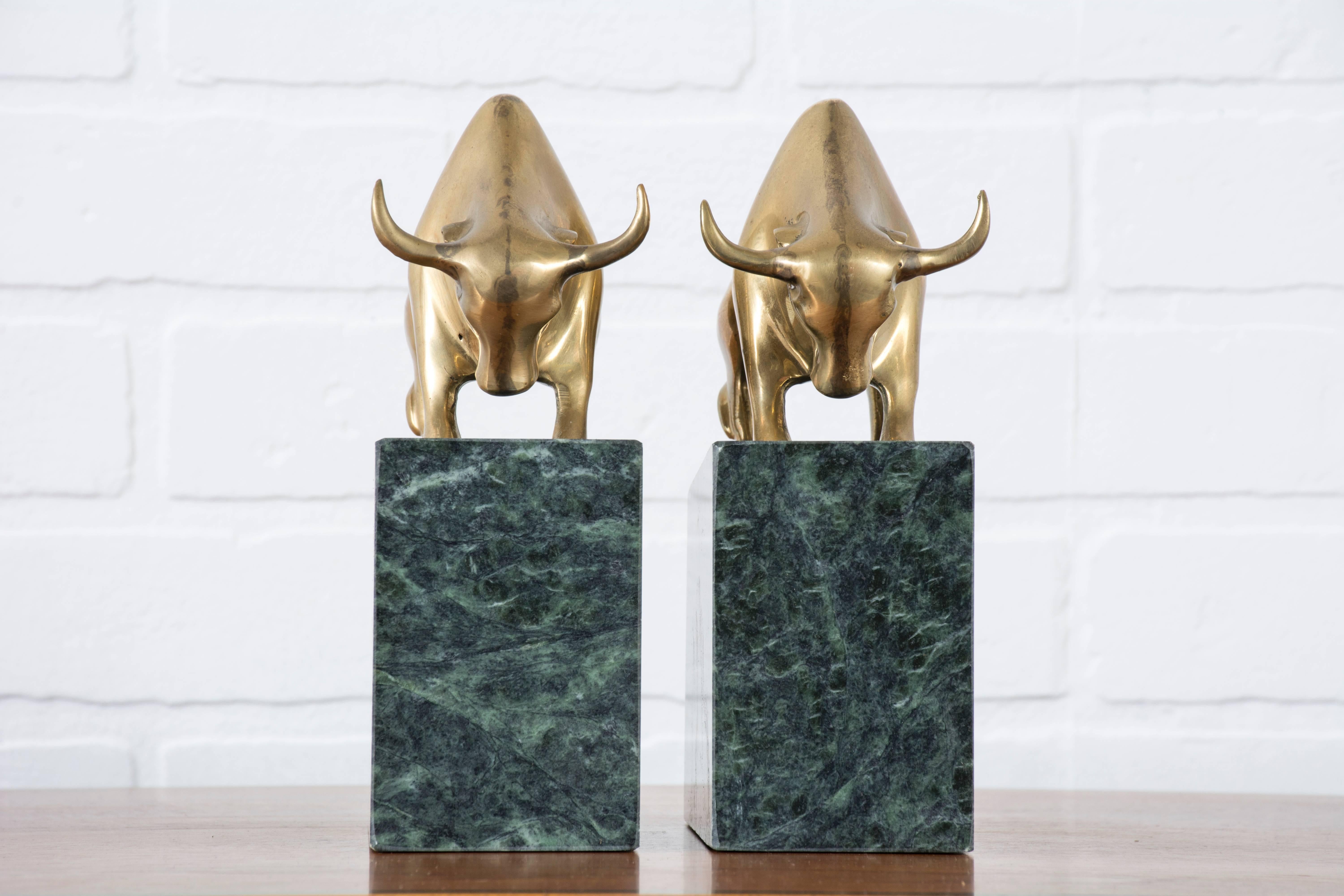 Pair of Vintage Bull Bookends In Excellent Condition In San Francisco, CA