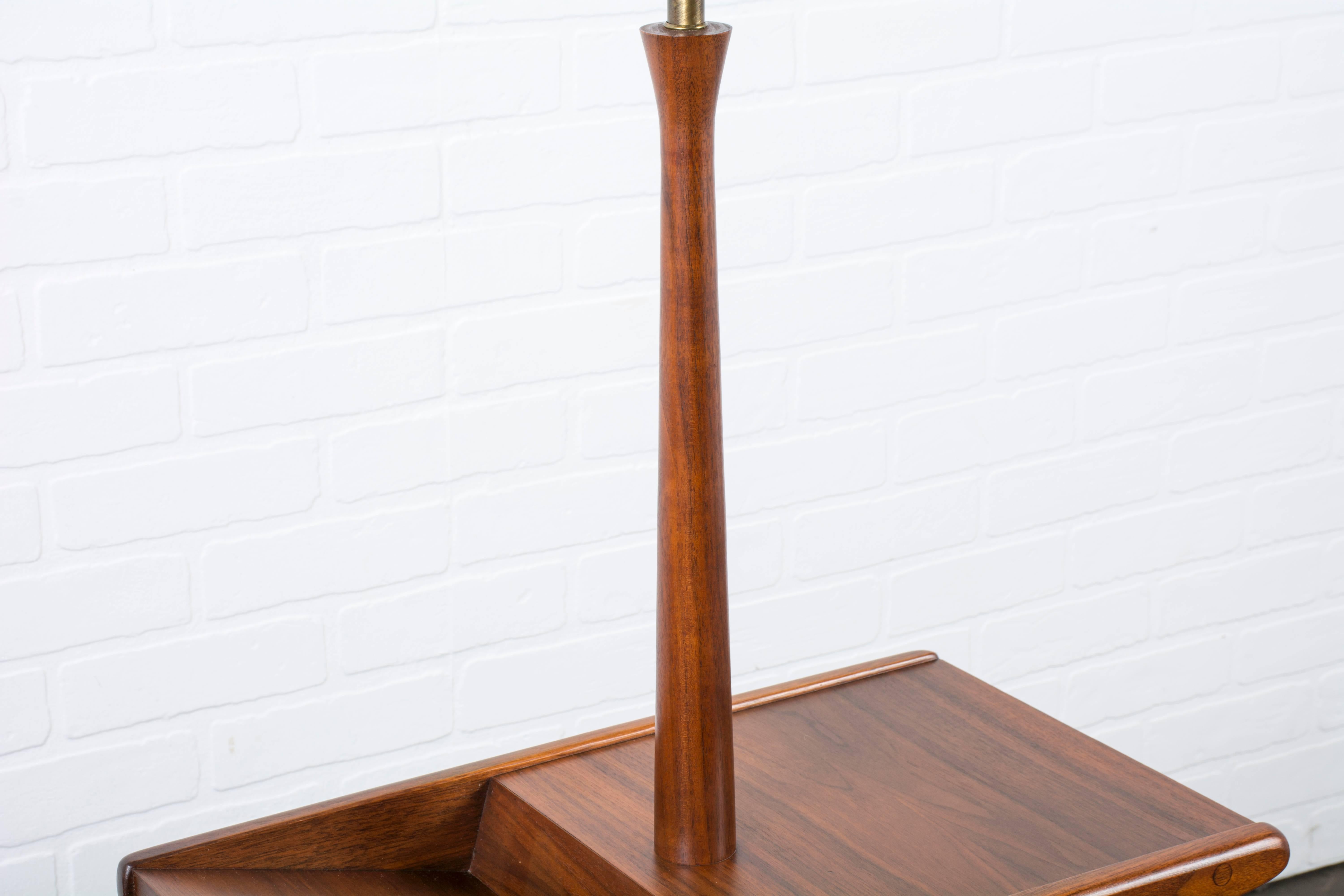 Mid-Century Modern Floor Lamp by Laurel Lamp 2