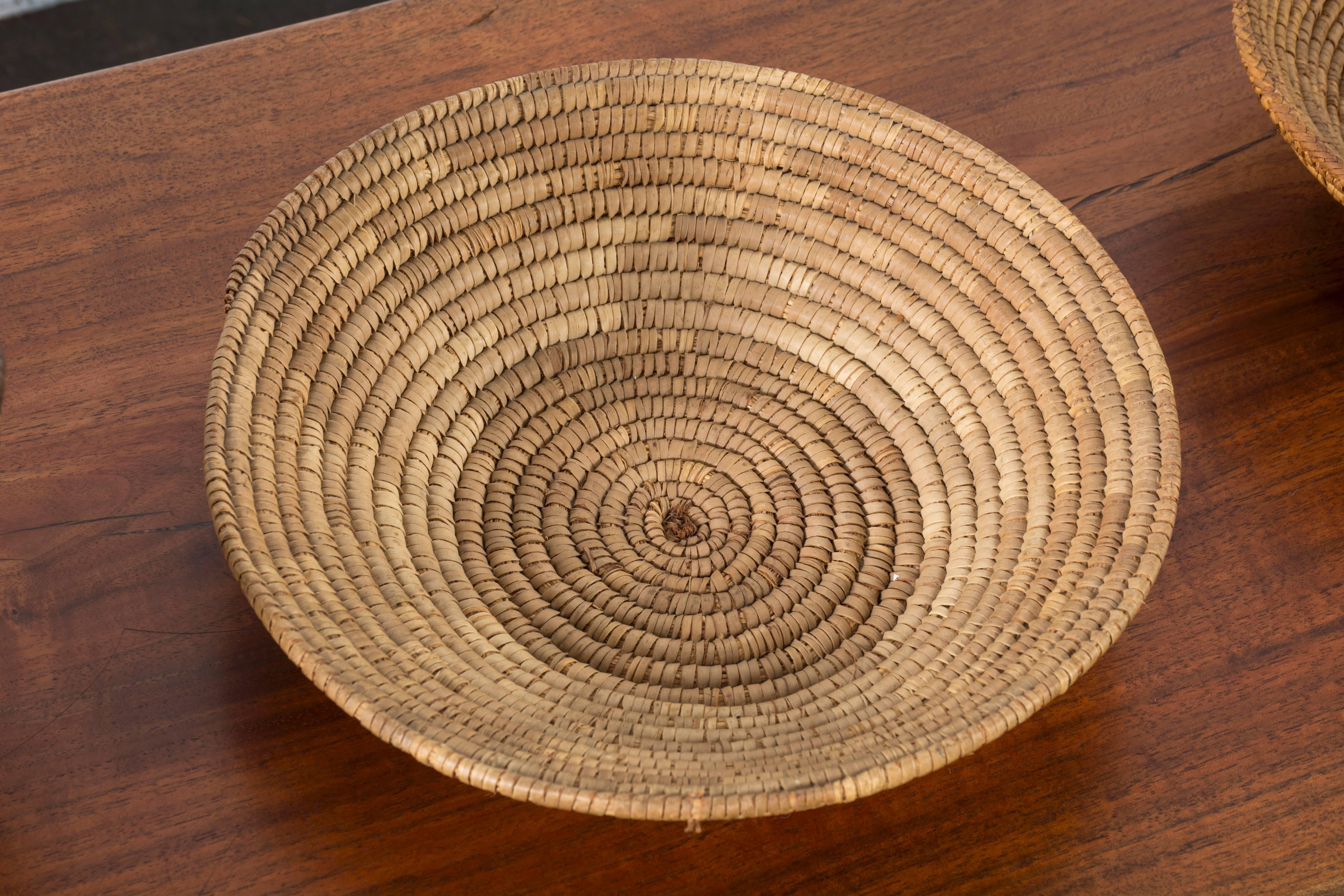Set of Three Native American Baskets For Sale 1