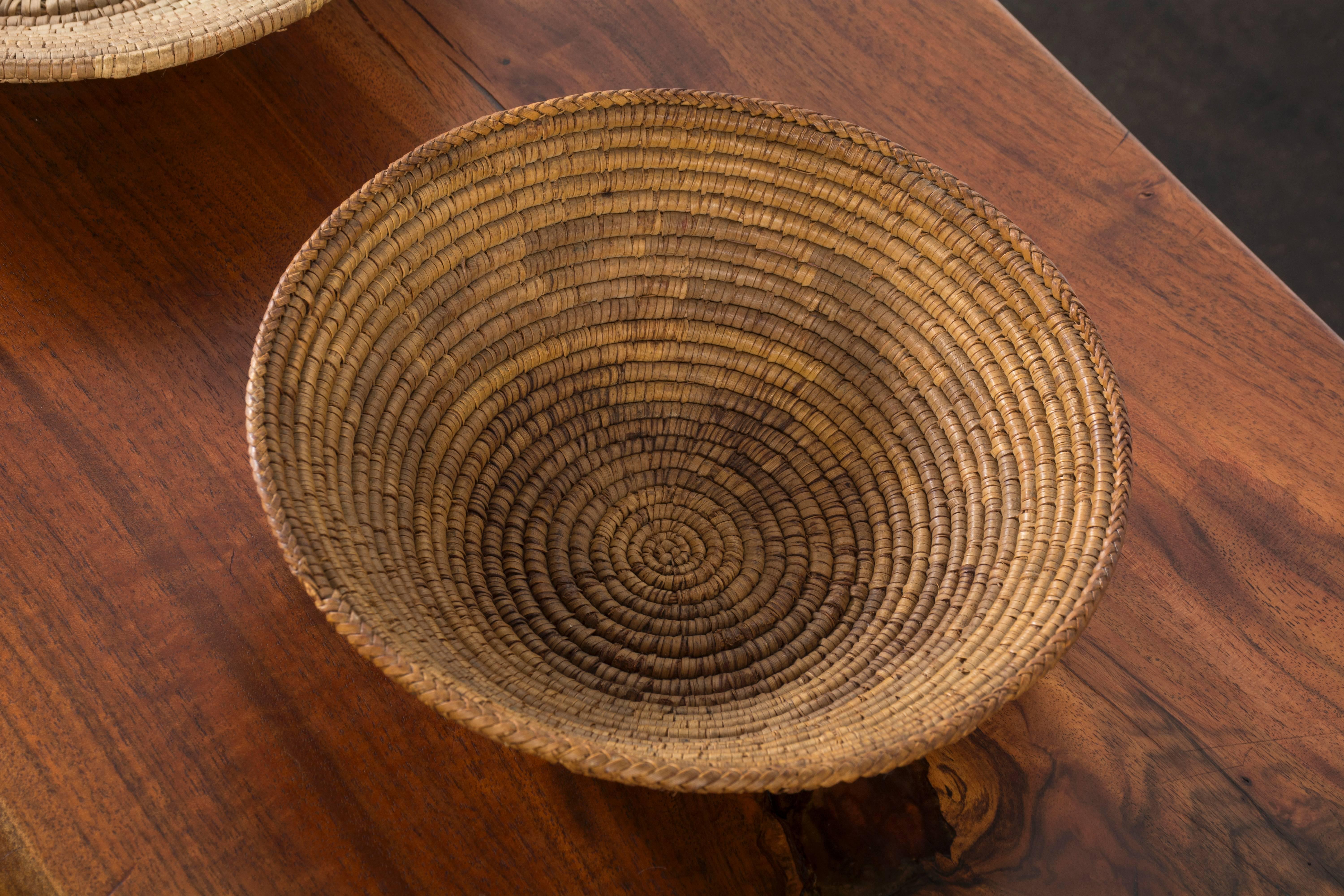 19th Century Set of Three Native American Baskets For Sale