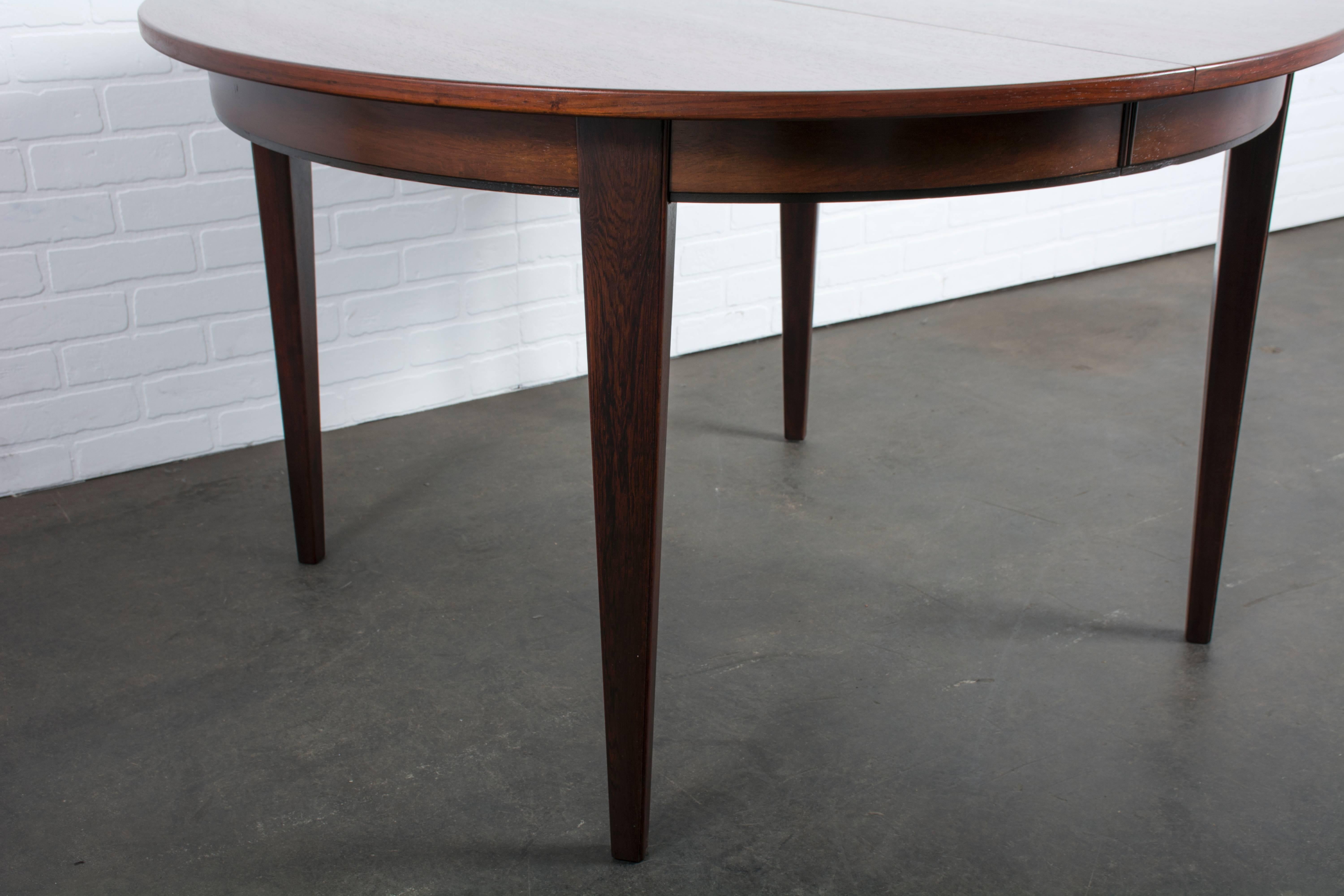 Danish Modern Dining Table with Leaves by Gunni Omann In Good Condition In San Francisco, CA