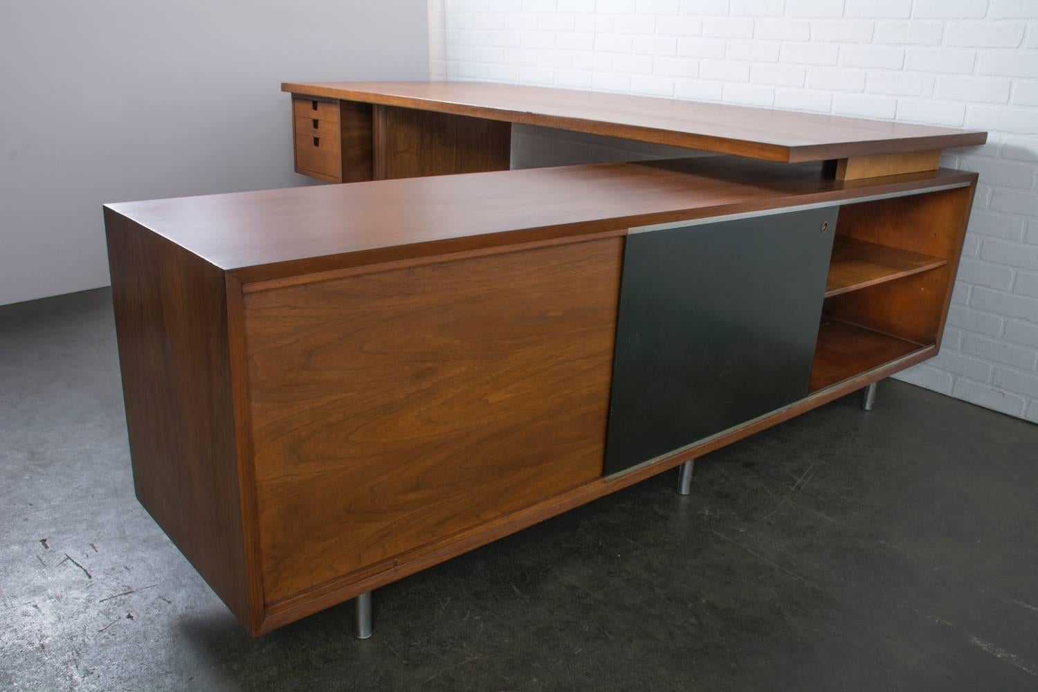 Vintage Walnut Executive Desk with Return by George Nelson for Herman Miller 2
