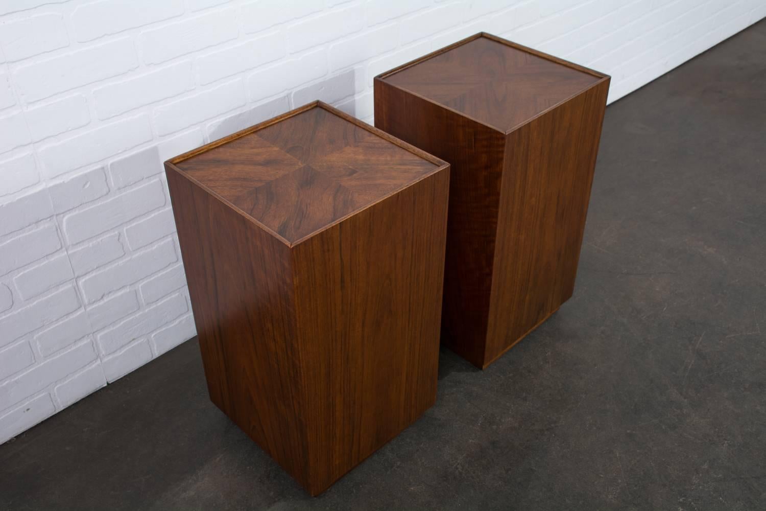 Pair of Mid-Century Modern Walnut End Tables 5
