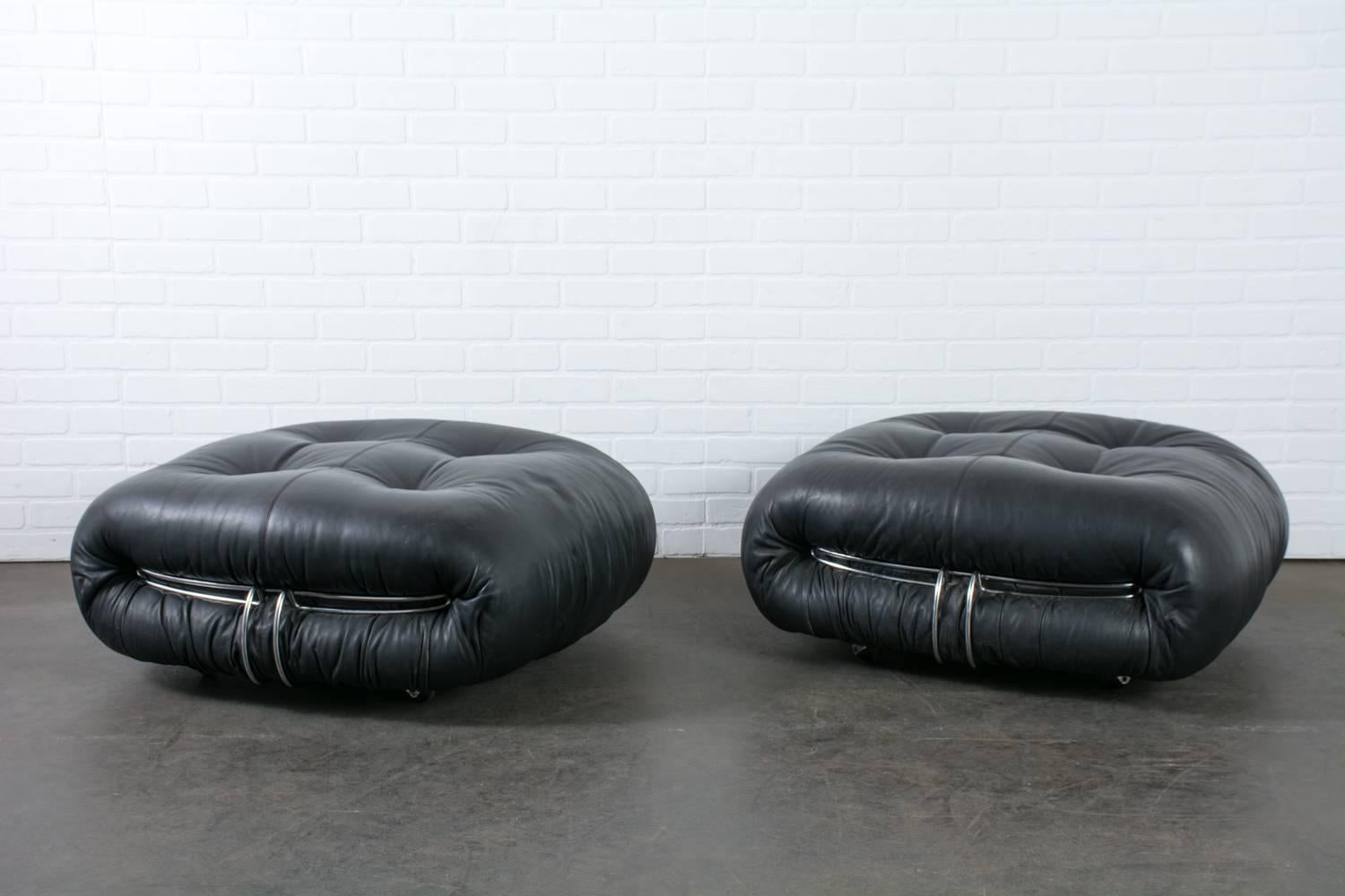 Afra and Tobia Scarpa for Cassina Black Leather Ottomans, Italy, 1970's In Good Condition In San Francisco, CA