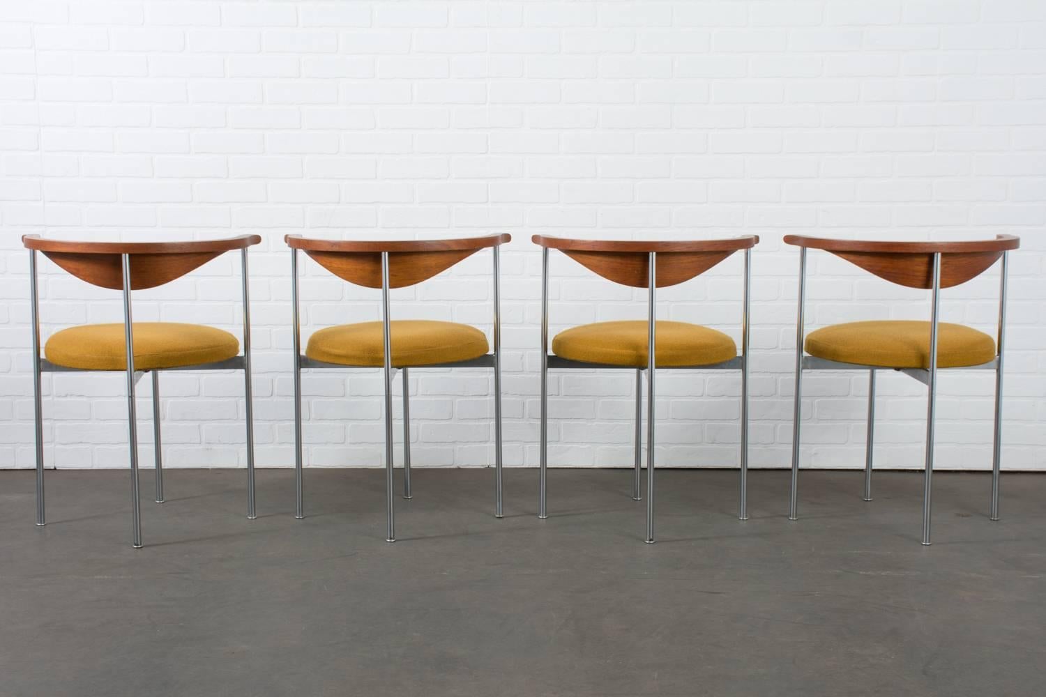 Frederik Sieck for Fritz Hansen Set of Four Model 3200 Chairs, Denmark, 1960s In Good Condition For Sale In San Francisco, CA