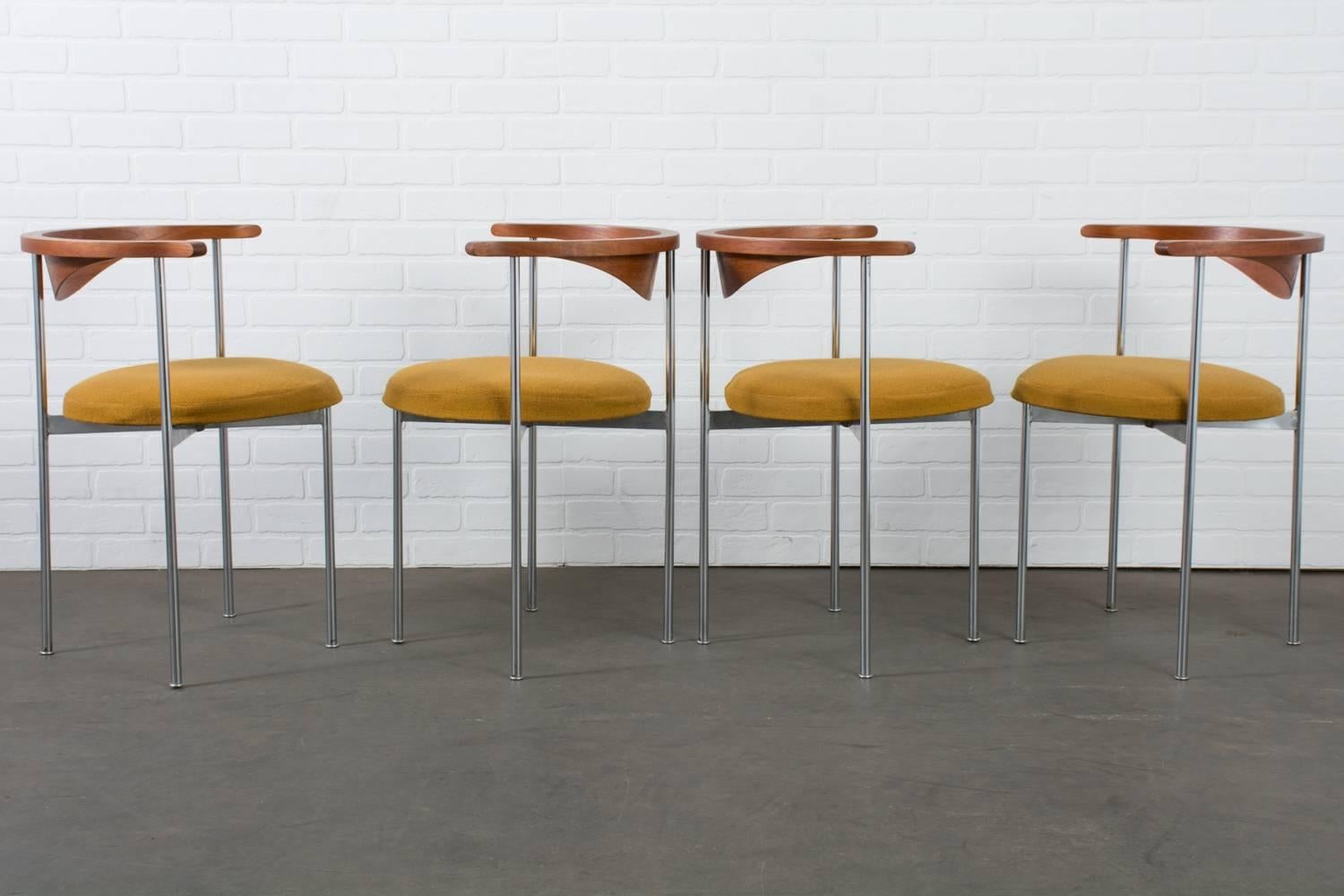 Scandinavian Modern Frederik Sieck for Fritz Hansen Set of Four Model 3200 Chairs, Denmark, 1960s For Sale