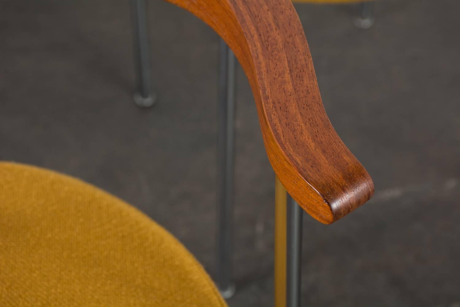 Metal Frederik Sieck for Fritz Hansen Set of Four Model 3200 Chairs, Denmark, 1960s For Sale