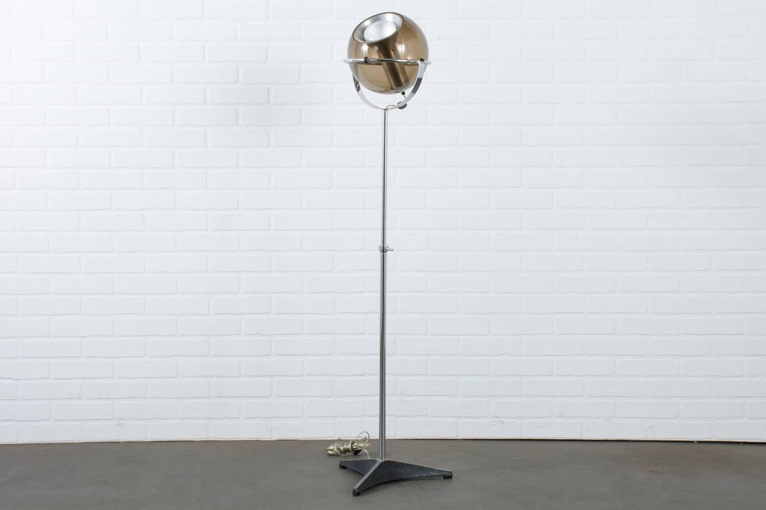 Mid-Century Modern Frank Ligtelijn for RAAK 'Globe 2000' Floor Lamp, Netherlands, 1960s