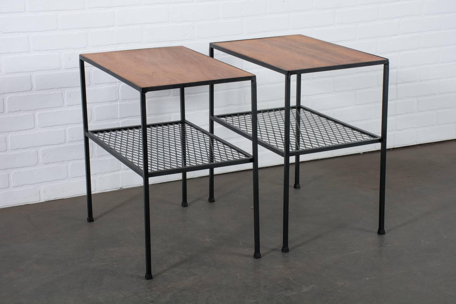 Pair of Mid-Century Modern Arbuck Side Tables In Good Condition For Sale In San Francisco, CA