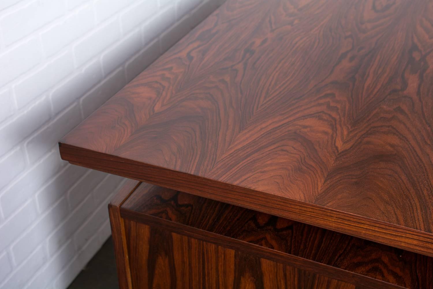 Mid-Century Modern Rosewood Executive Desk, 1960s In Good Condition In San Francisco, CA