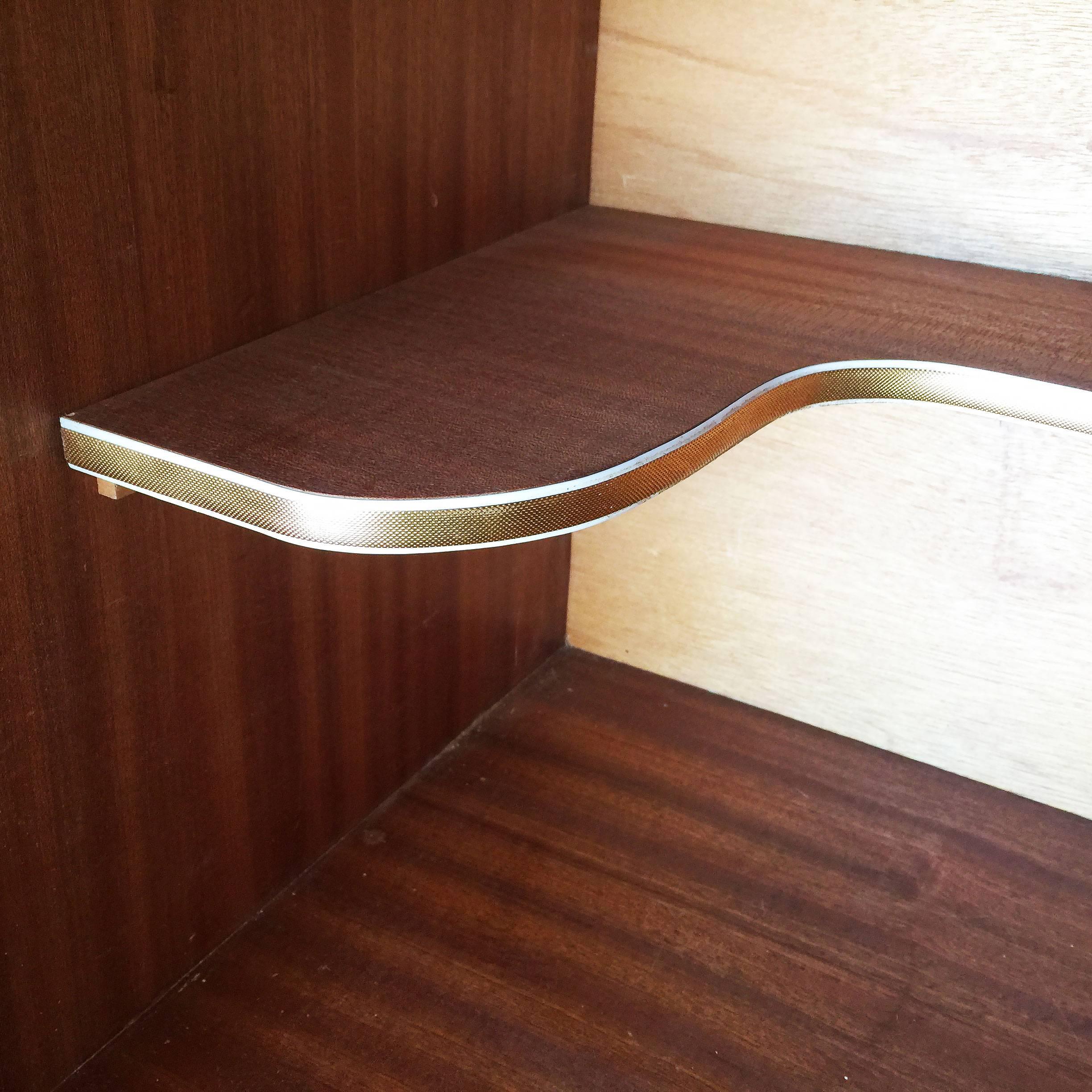 Mid-Century High Style Formica Schrankschrank 2