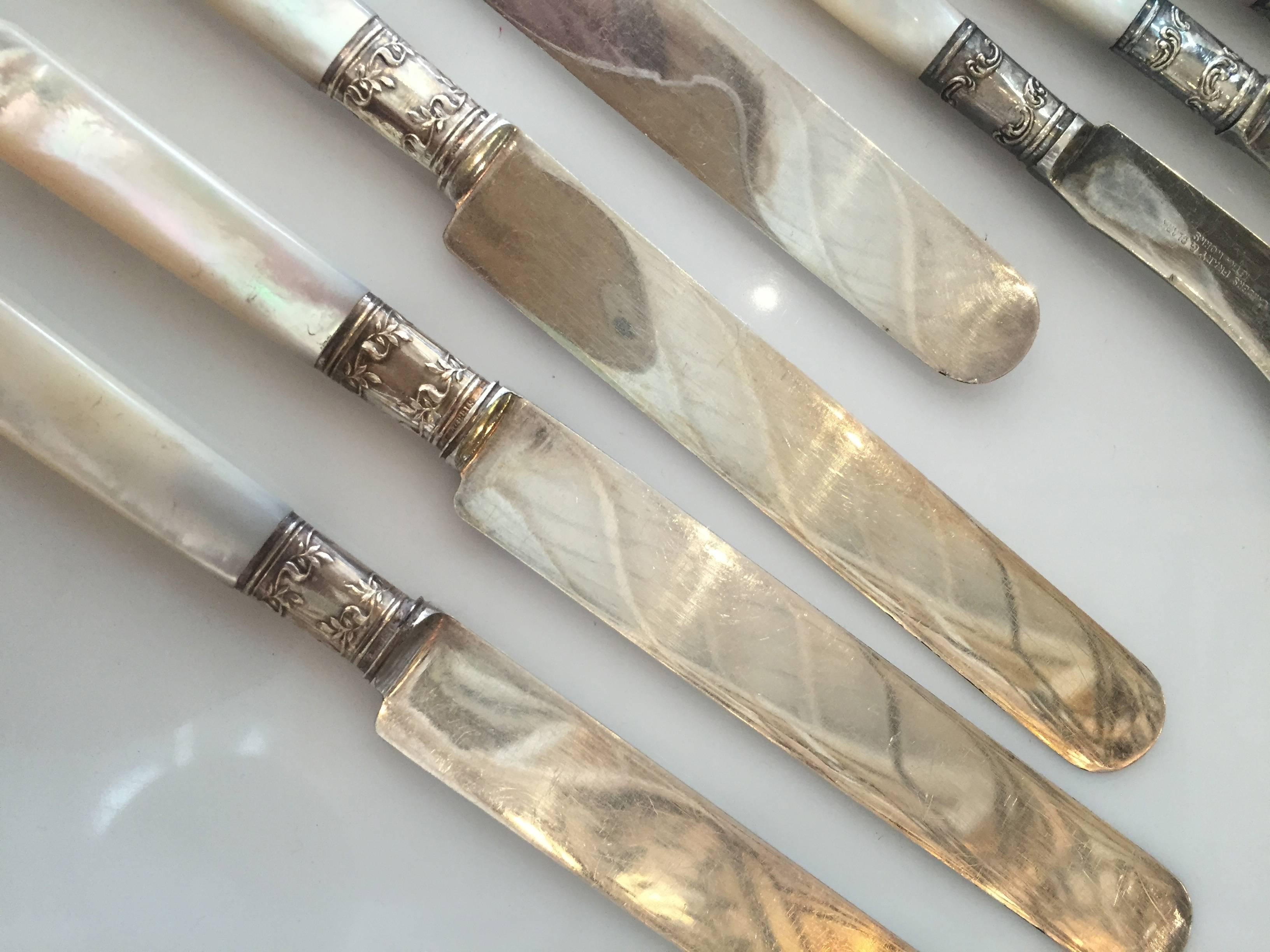 Antique Fish Flatware Set, Sterling Silver with Mother-of-pearl, Set of 18 In Excellent Condition For Sale In Van Nuys, CA