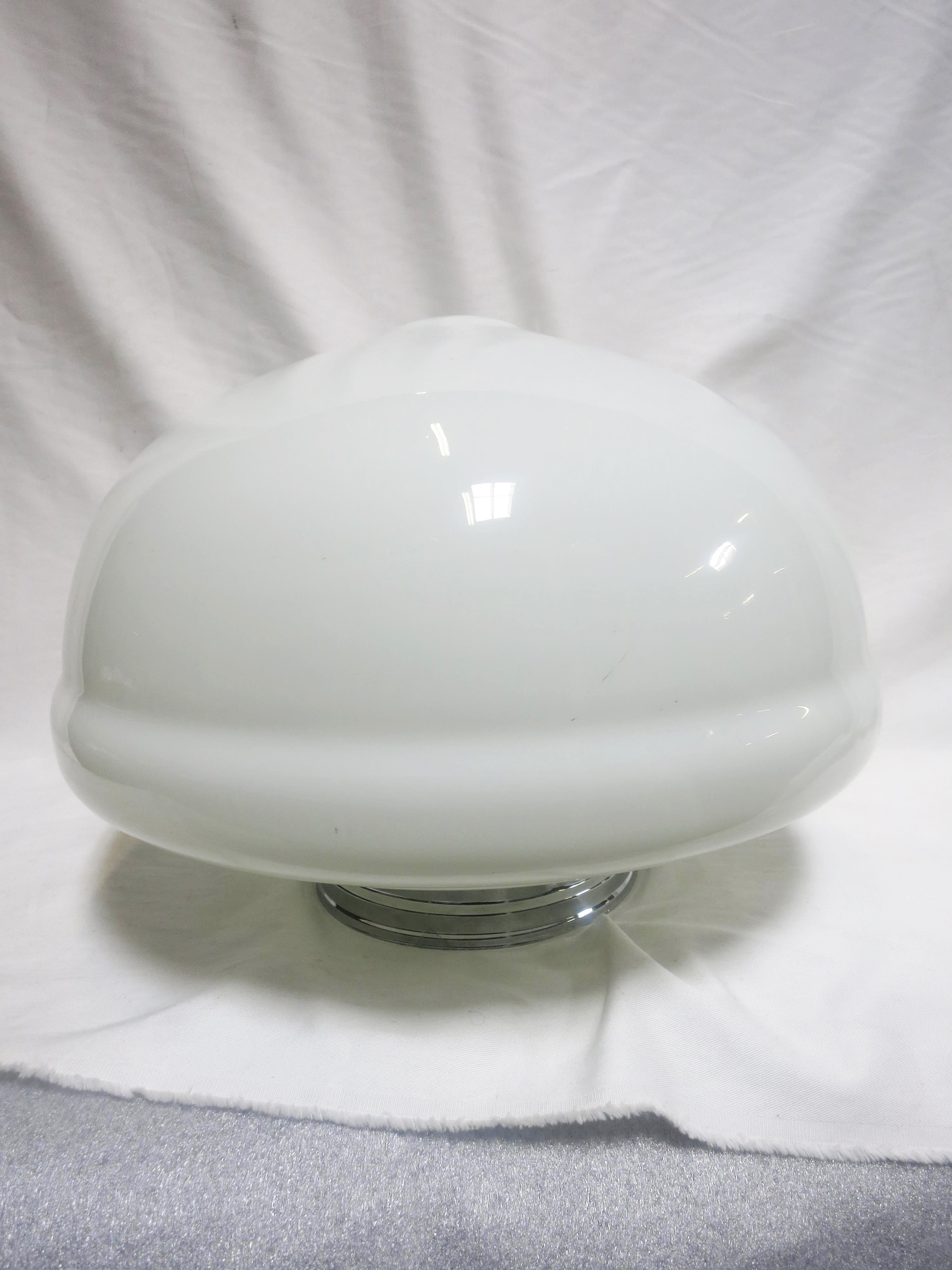 Once used everywhere from classrooms, libraries and courthouses alike, schoolhouse globes offered a practical and utilitarian design with solid, hard-working ambient lighting. Our globe features a bell shape in classic white milk glass that will add