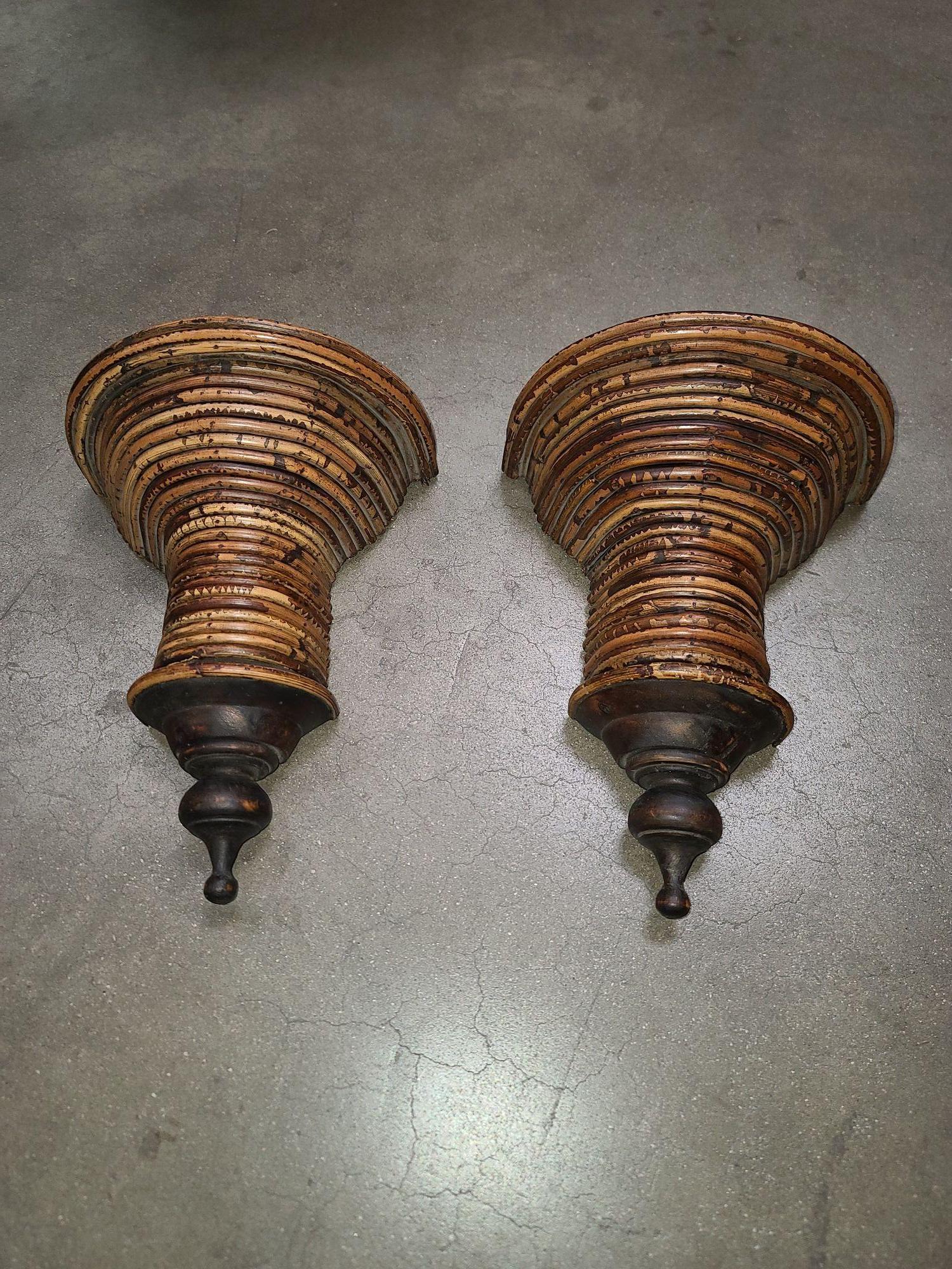 Restored Pencil Reed Rattan Wall Shelf Pedestals, Pair in the style of Crespi In Excellent Condition For Sale In Van Nuys, CA