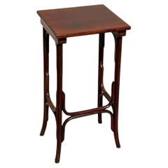 Vienna Secession Bent Oak Pedestal Short Side Nesting Table by Thonet