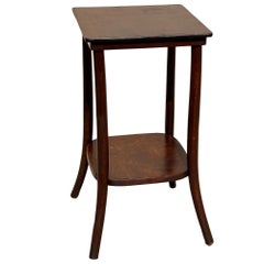Jugendstil-Beistelltisch aus gebogener Eiche von Thonet, Nr. 1548