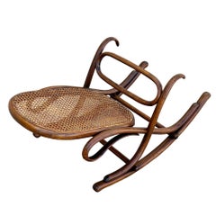 Wiener Secession-Leuchtsessel aus gebogener Eiche und Caine-Stoff von Thonet, Nr. 7001