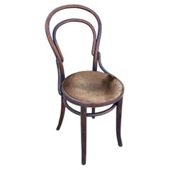 Sedia in rovere curvato “Secessione di Vienna” con seduta a conchiglia n. 14 di Thonet
