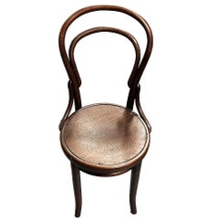 Sedia in rovere curvato “Secessione di Vienna” con seduta a conchiglia n. 14 di Thonet