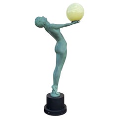 6' Art-Déco-Stehlampe „Clarte“ von Biba in Nude-Grün mit Patina, im Stil von Max Le Verrier