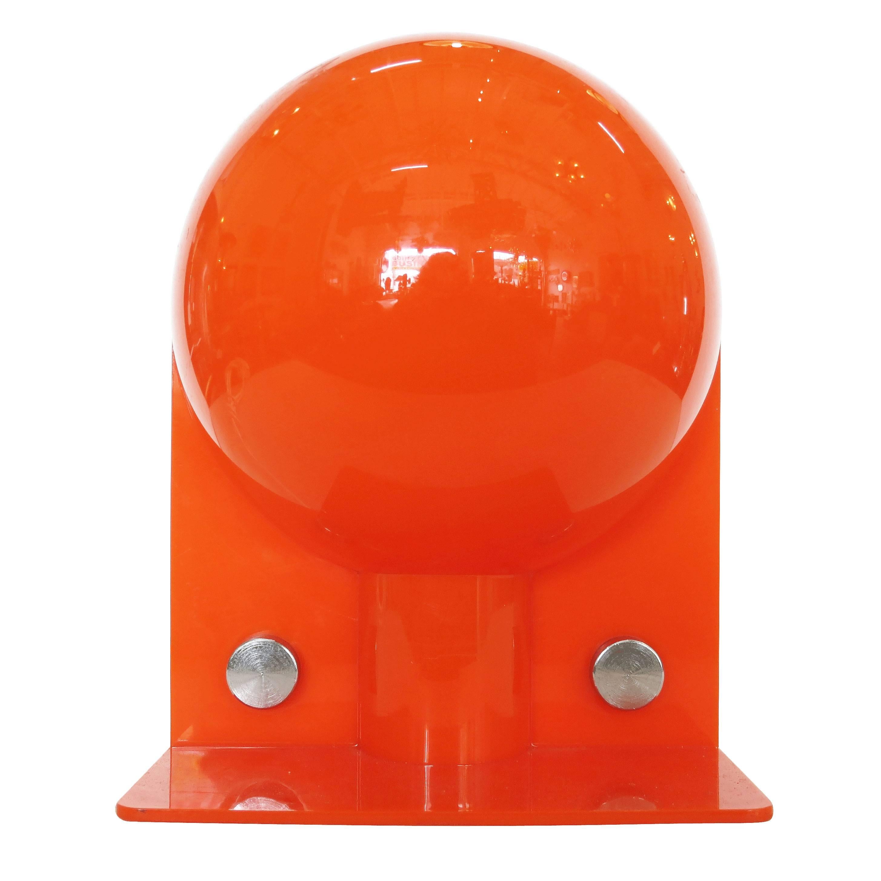 Postmodern Italian Pexiglass Orange/White Table Lamp by Brazzoli for Guzzini In Excellent Condition In Van Nuys, CA