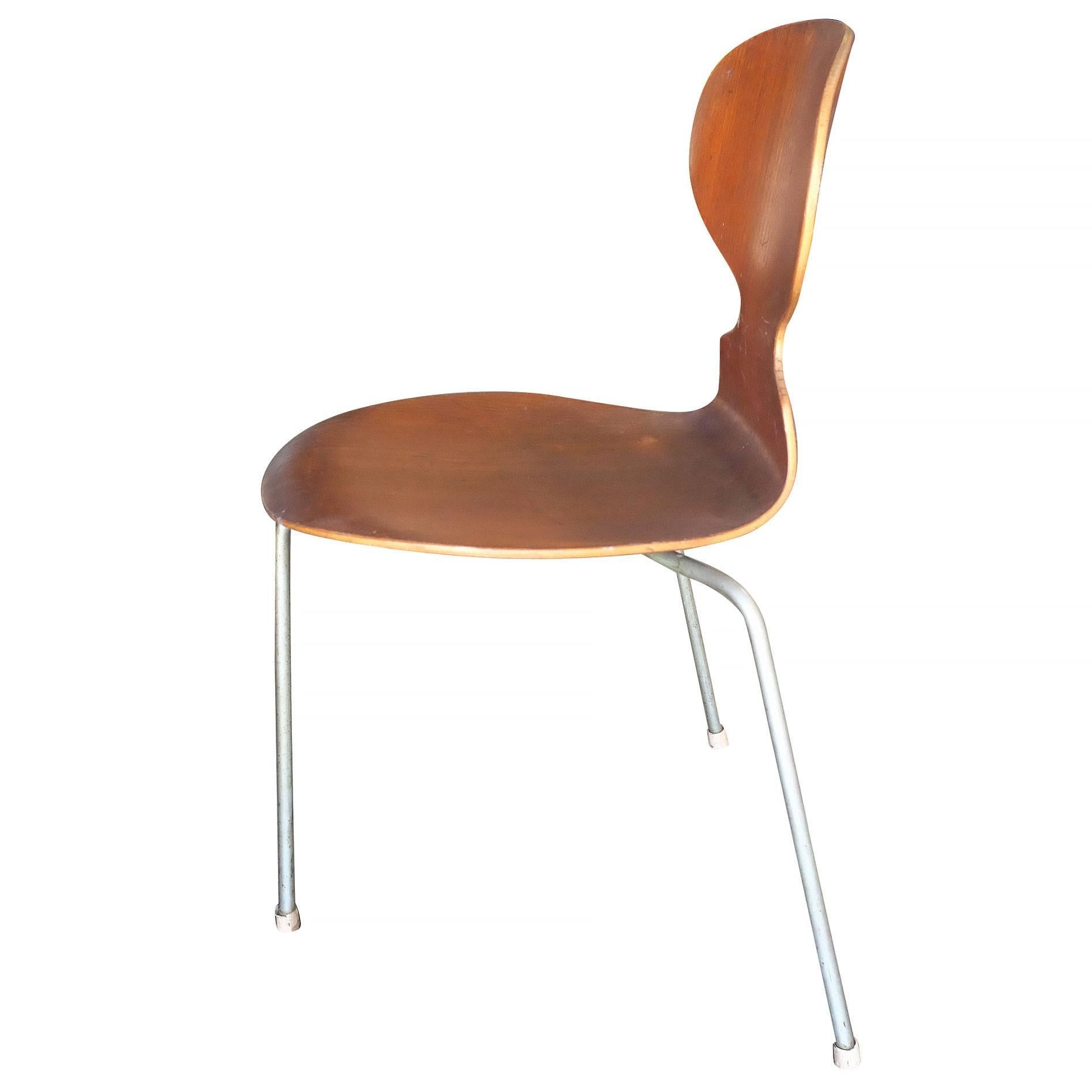 Milieu du XXe siècle Chaises d'appointAnt d'Arne Jacobsen, ensemble de quatre en vente