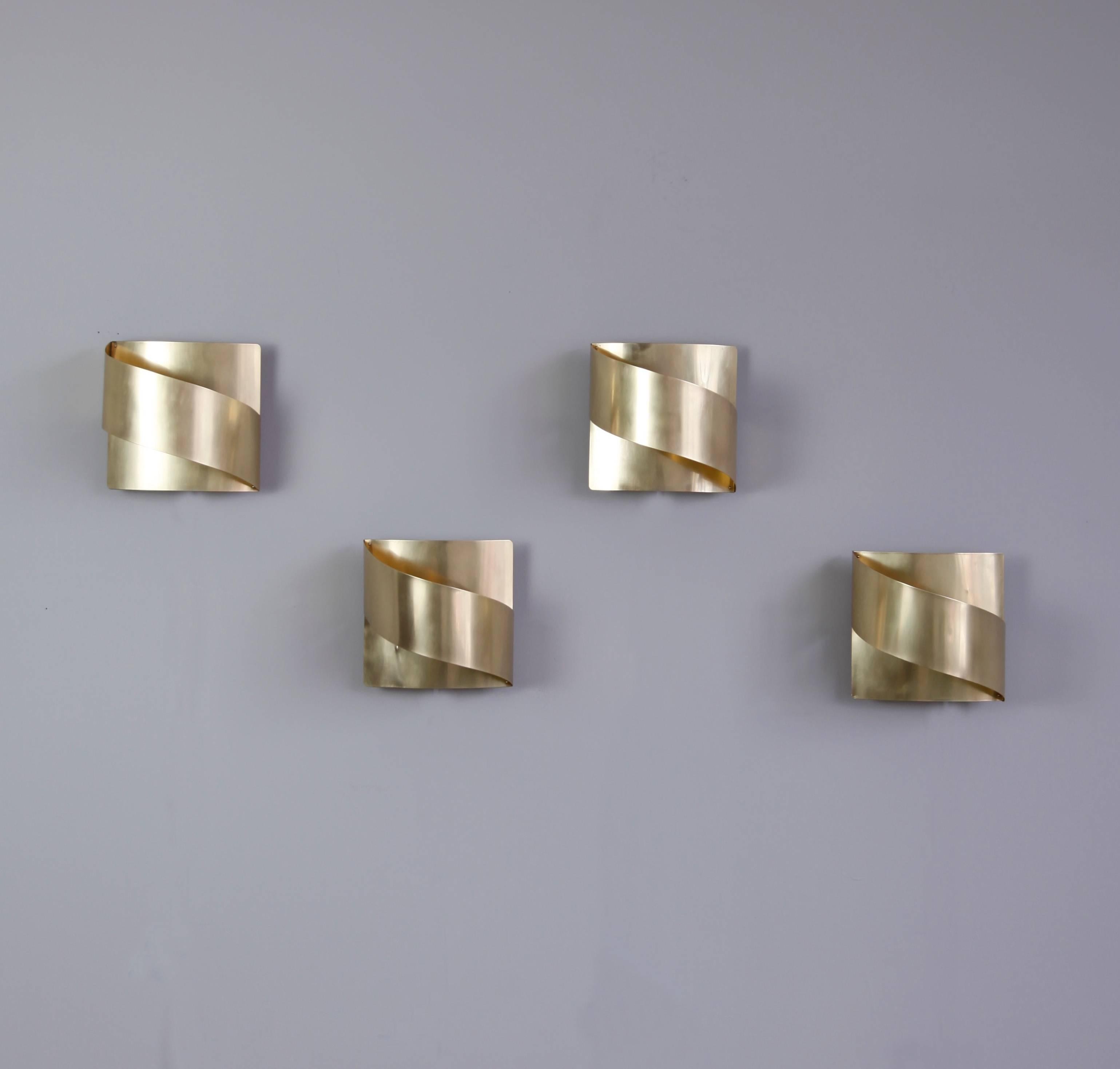 Four Swedish Brass Wall Lights In Good Condition In New York, NY