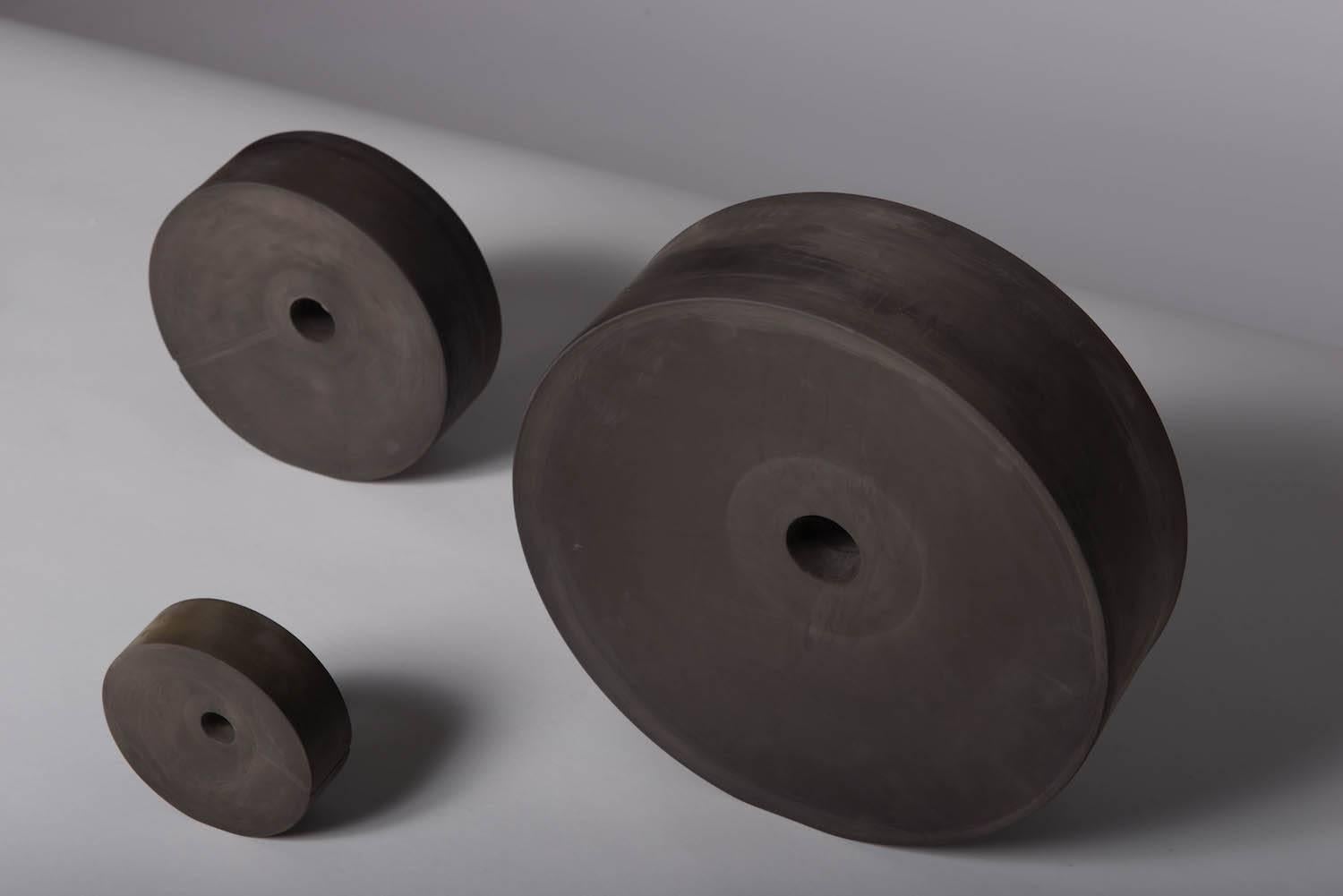 “We will turn the whole world into a flower garden” is a sculpture composed of seven wheels of different sizes by Yulia Tsukerman, an artist transplanted from Moscow to Tel Aviv. Its title is a translation of one of the slogans of the Russian