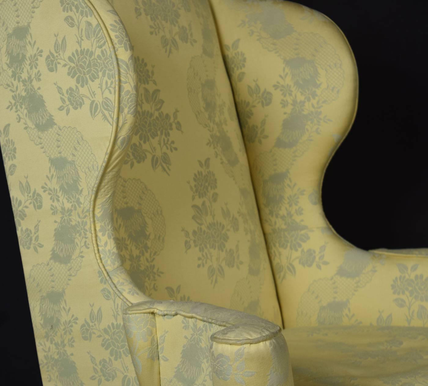 Early 20th Century Queen Anne Style Wing Armchair 1