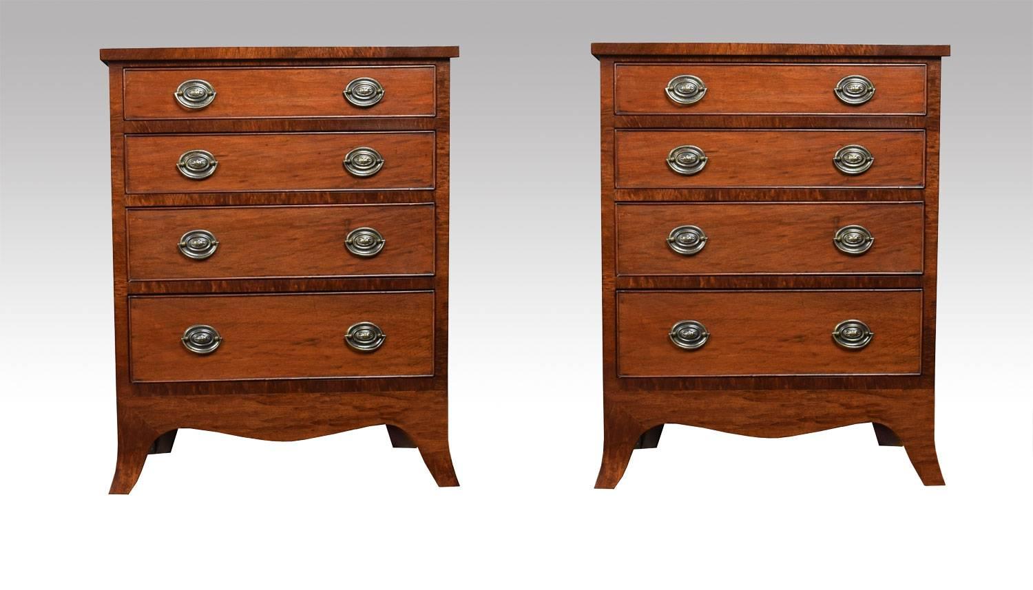 Pair of Edwardian plum pudding mahogany chests of drawers the rectangular figured tops over four long drawers with brass tooled handles and oak liners, all raised up on bracket feet.

Dimensions:

Height 29.5 inches,

width 21.5