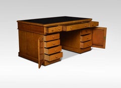 Substantial Victorian Oak Partners Desk