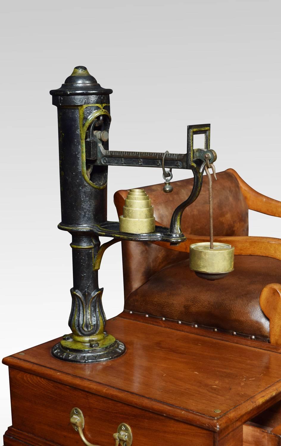 Set of Victorian Mahogany Jockey Scales by W & T Avery In Excellent Condition In Cheshire, GB