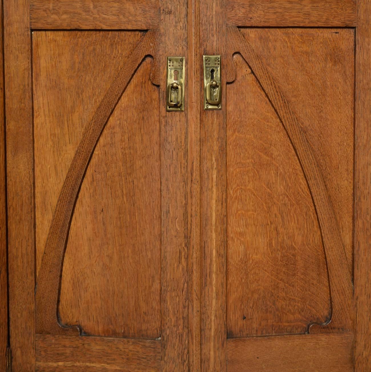 19th Century Arts and Crafts oak corner hallstand 