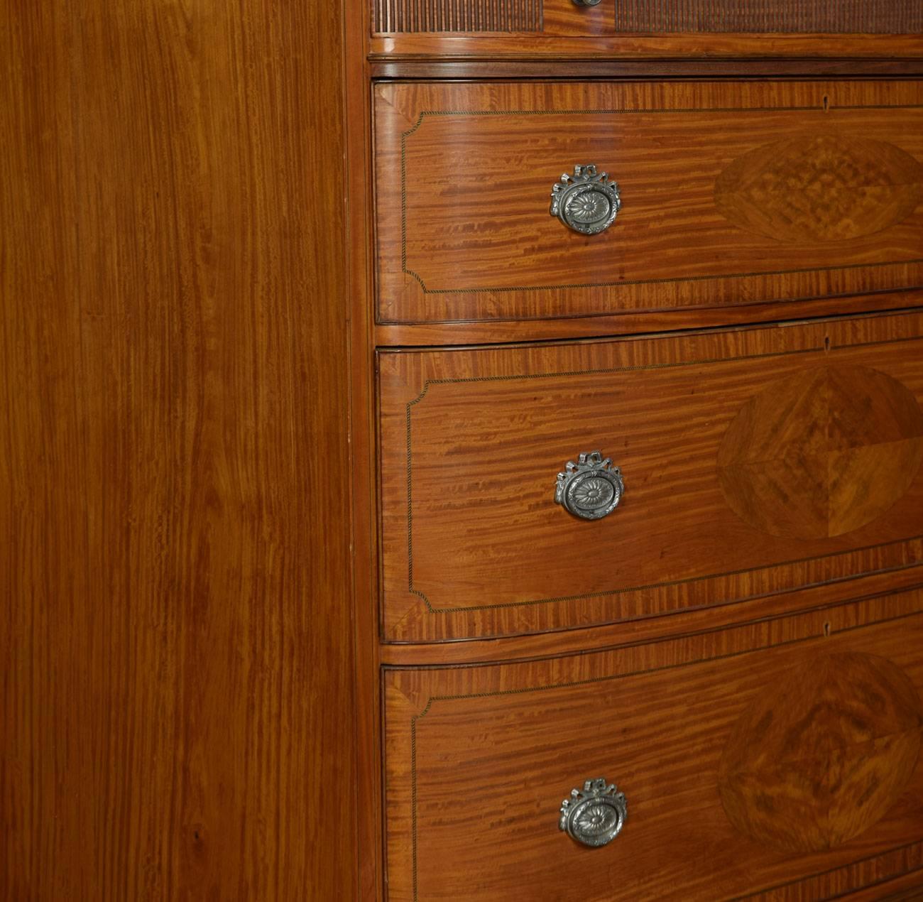 Late 19th Century Satinwood Bow Fronted Chest of Draws In Excellent Condition In Cheshire, GB
