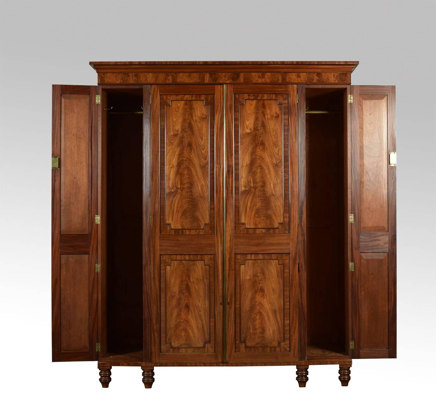 George IV Mahogany Wardrobe, Attributed to Thomas Dowbiggin of London In Good Condition In Cheshire, GB