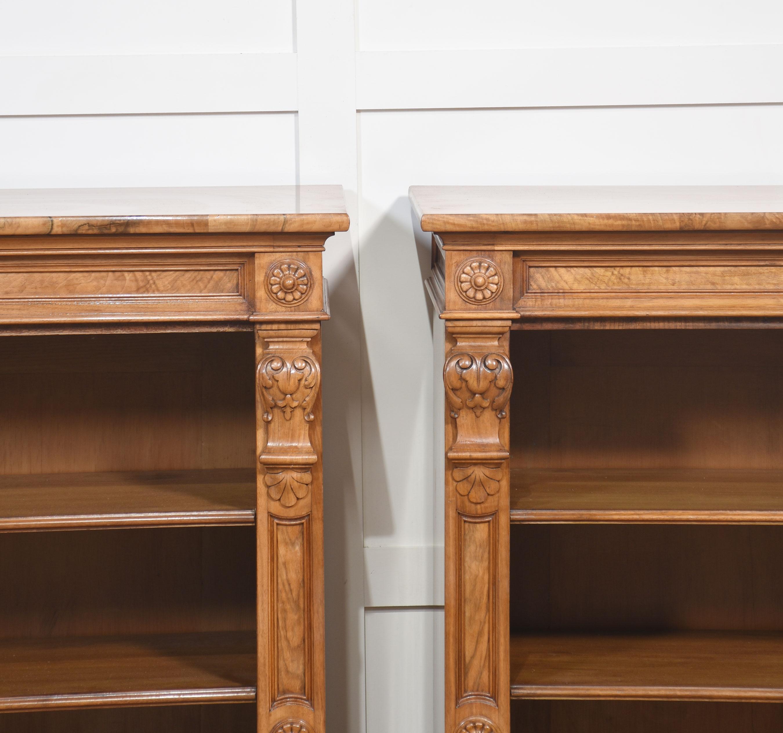 British Pair of 19th century walnut open bookcases For Sale