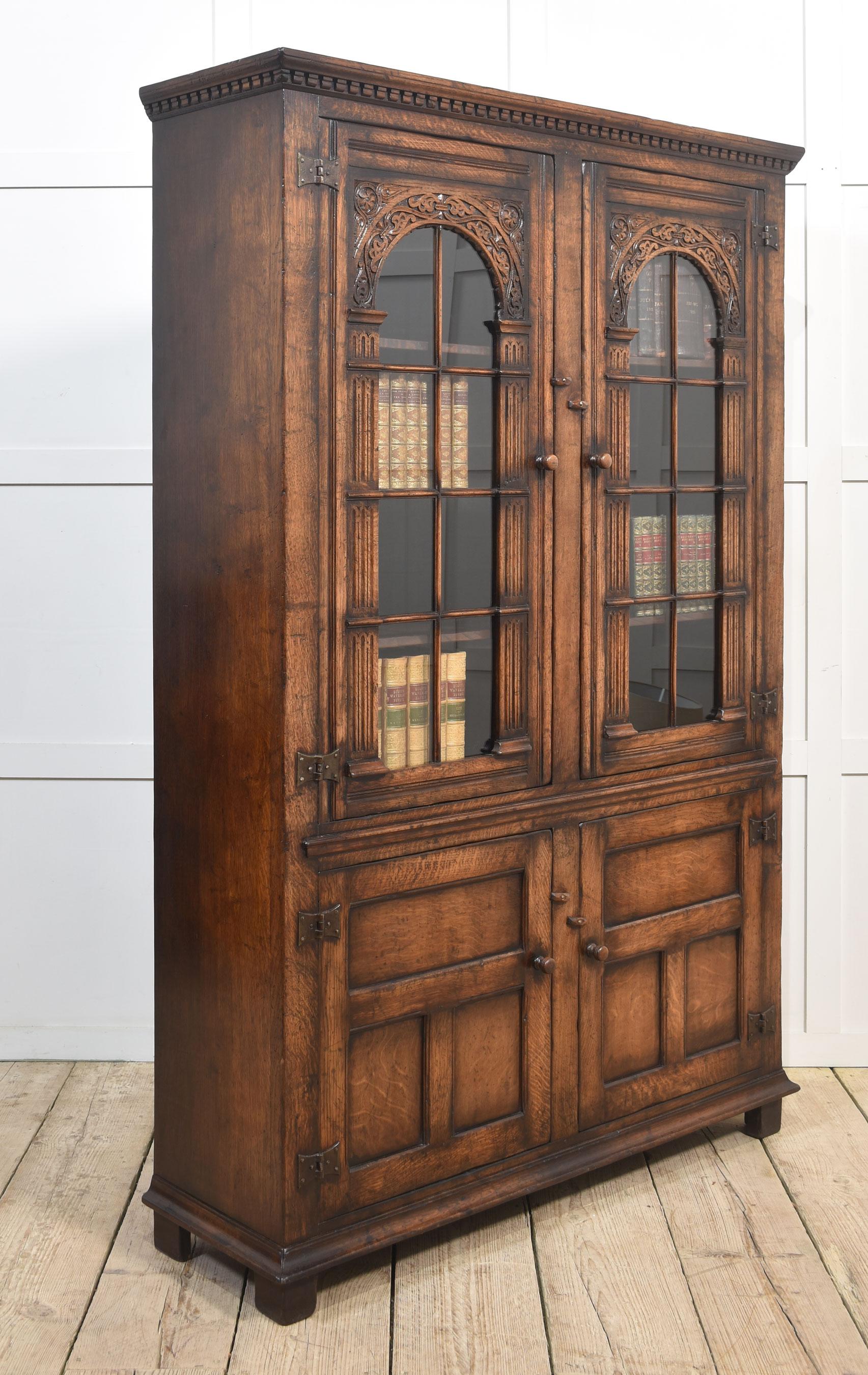 Solid oak two door bookcase In Good Condition For Sale In Cheshire, GB