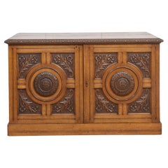 Commodes and Chests of Drawers