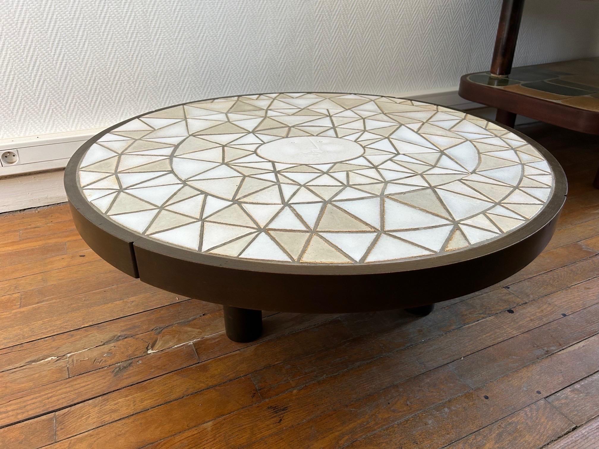 Milieu du XXe siècle Table basse circulaire de Roger Capron, années 1960 en vente